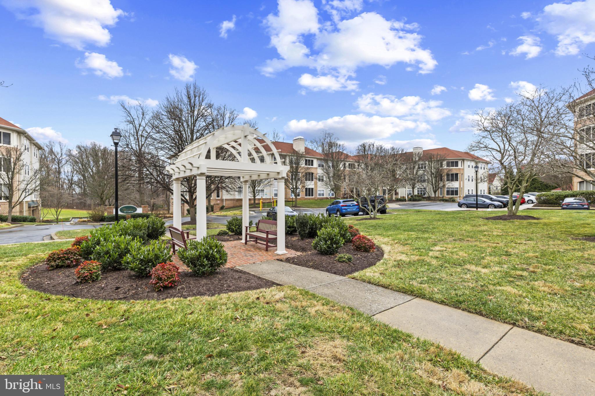 WAVERLY WOODS - Residential