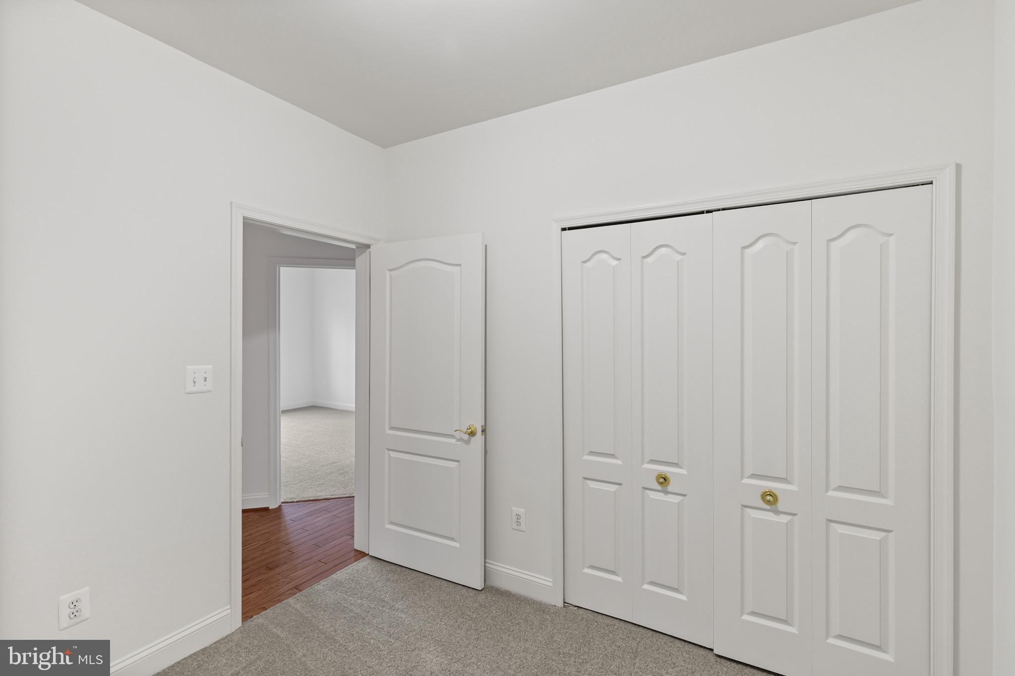 WAVERLY WOODS - Residential