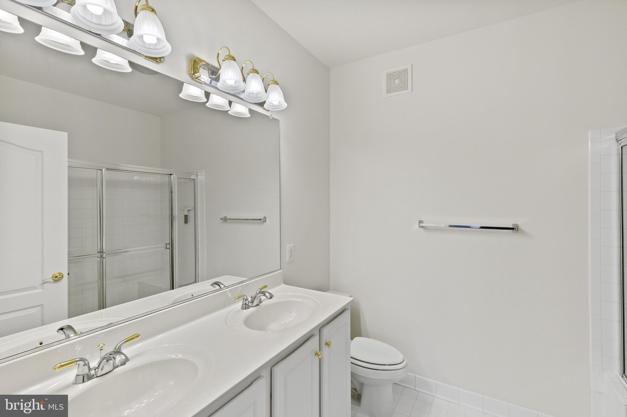 WAVERLY WOODS - Residential