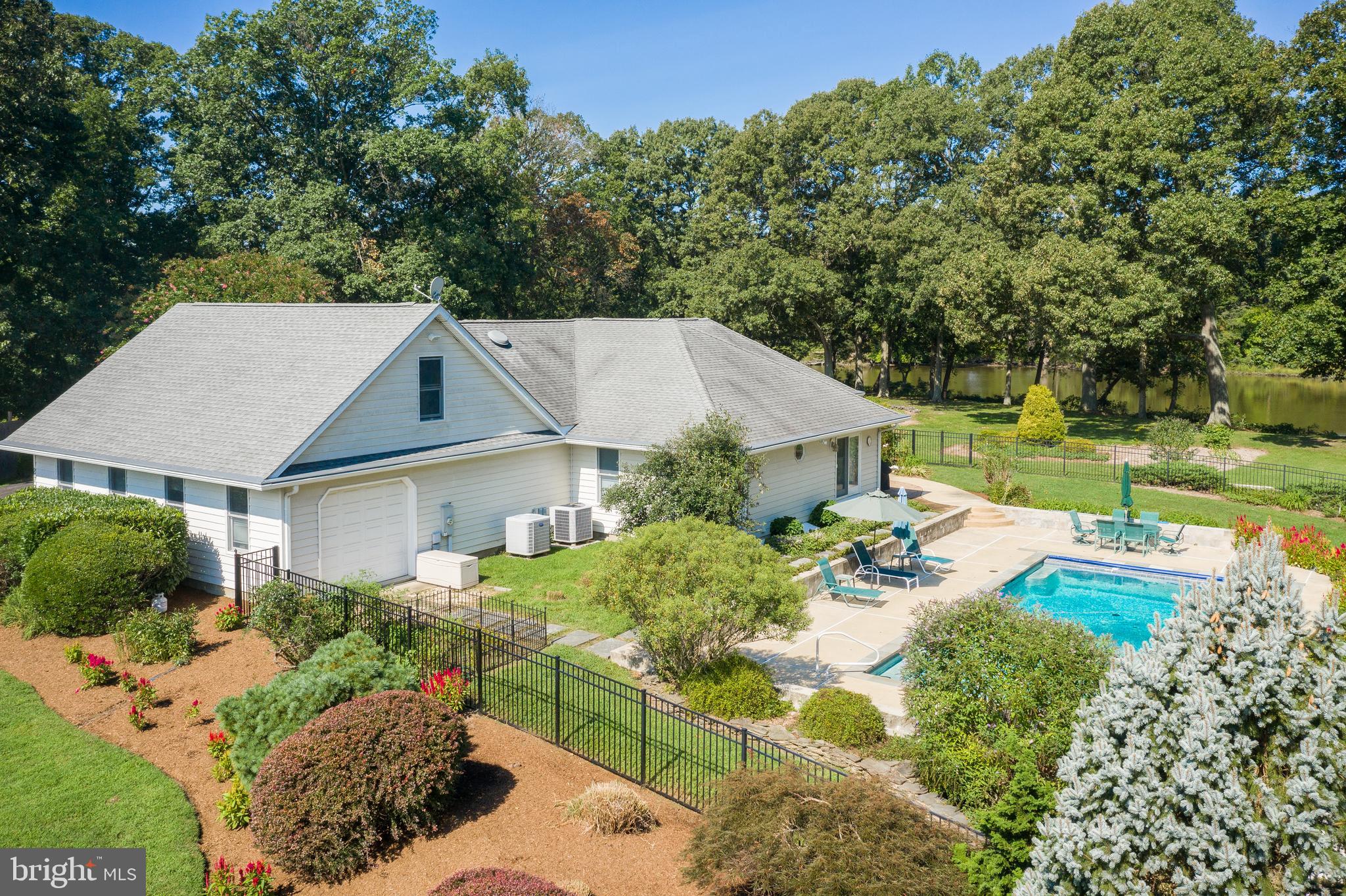 HICKORY RIDGE - Residential