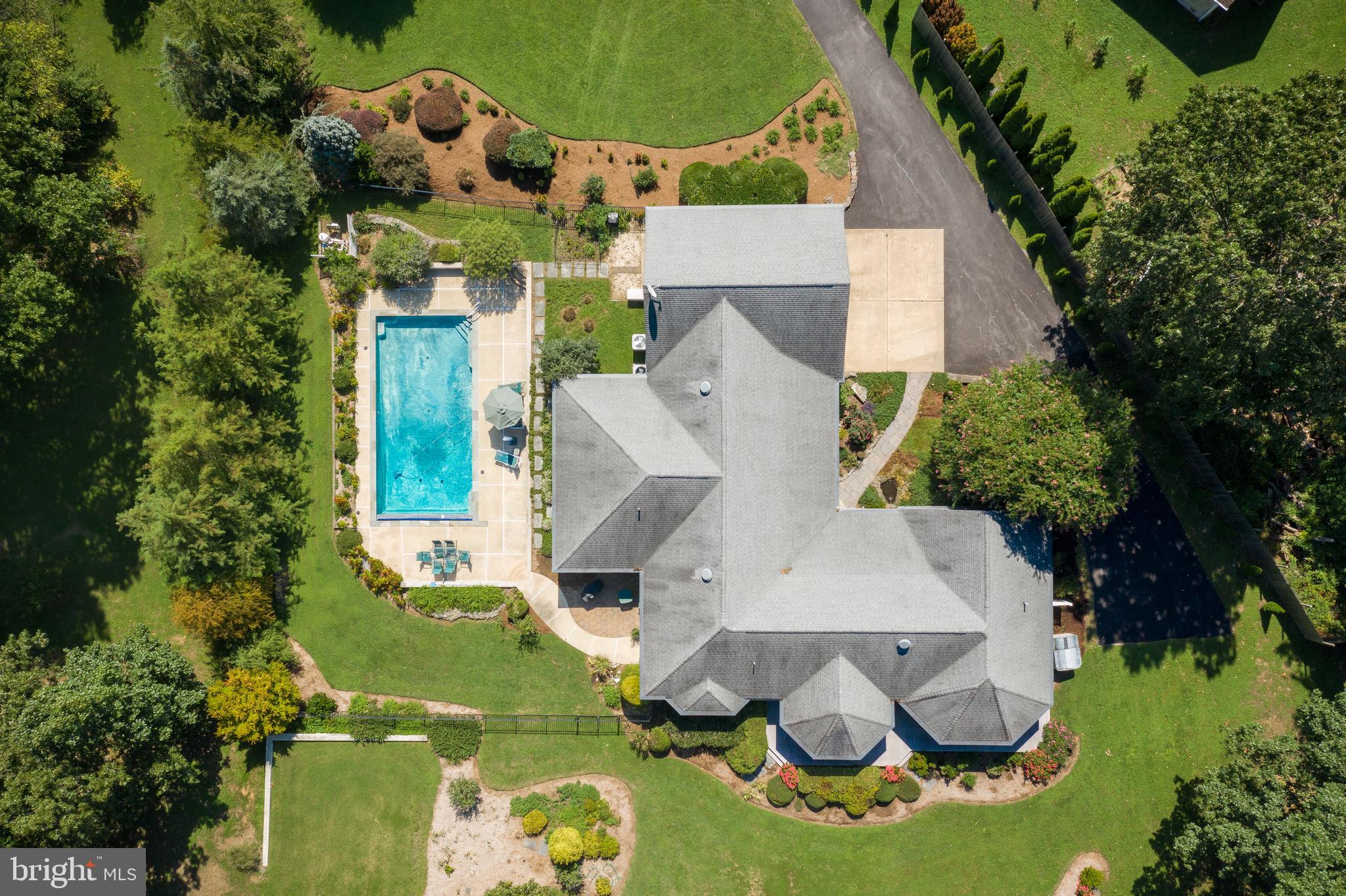 HICKORY RIDGE - Residential