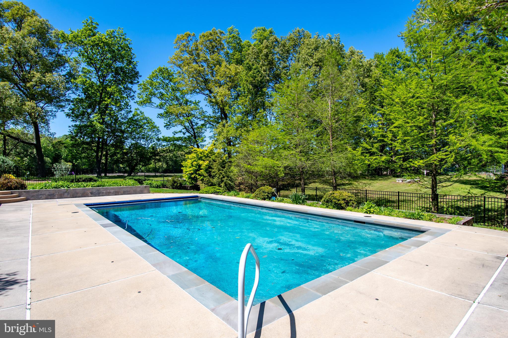 HICKORY RIDGE - Residential