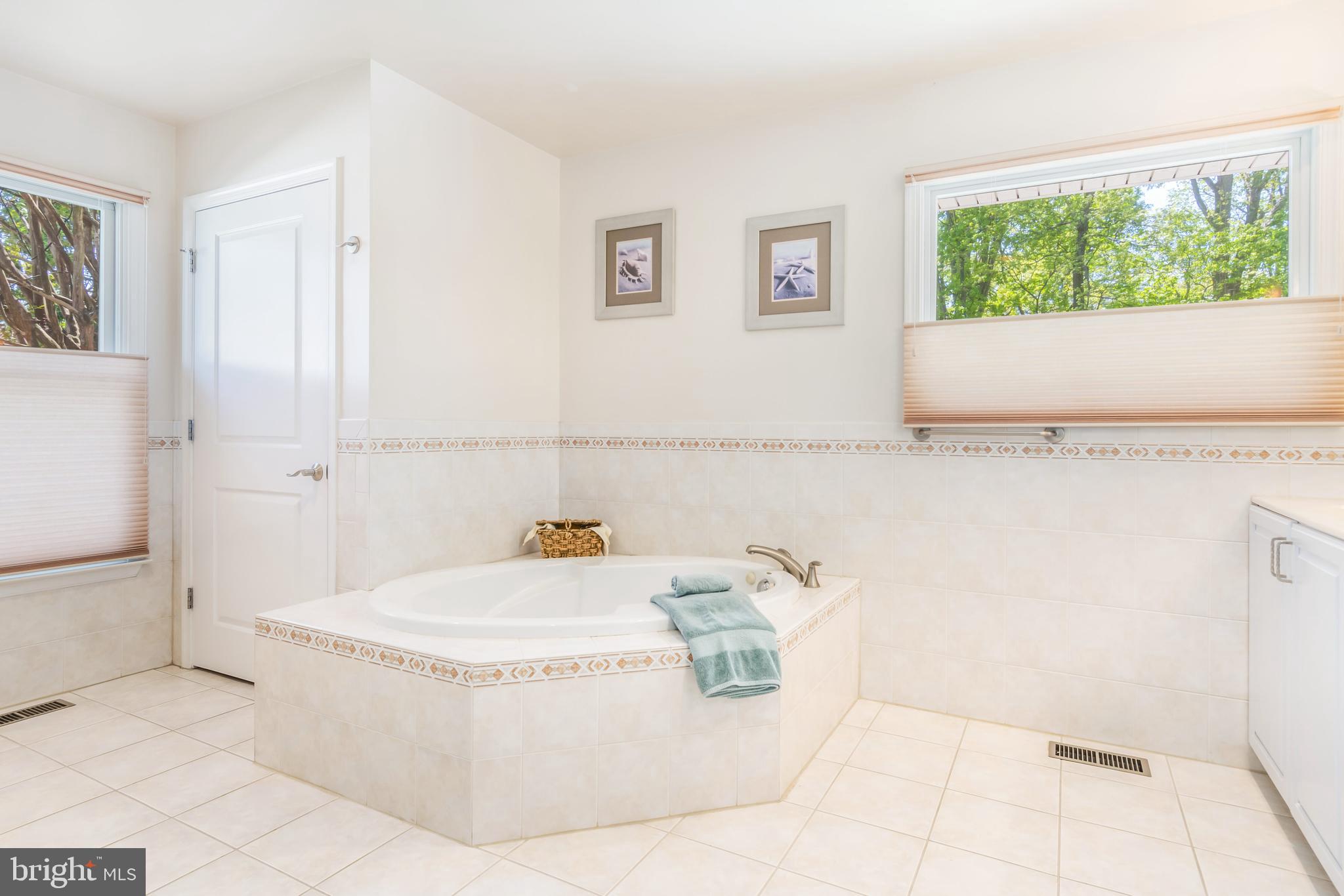 HICKORY RIDGE - Residential