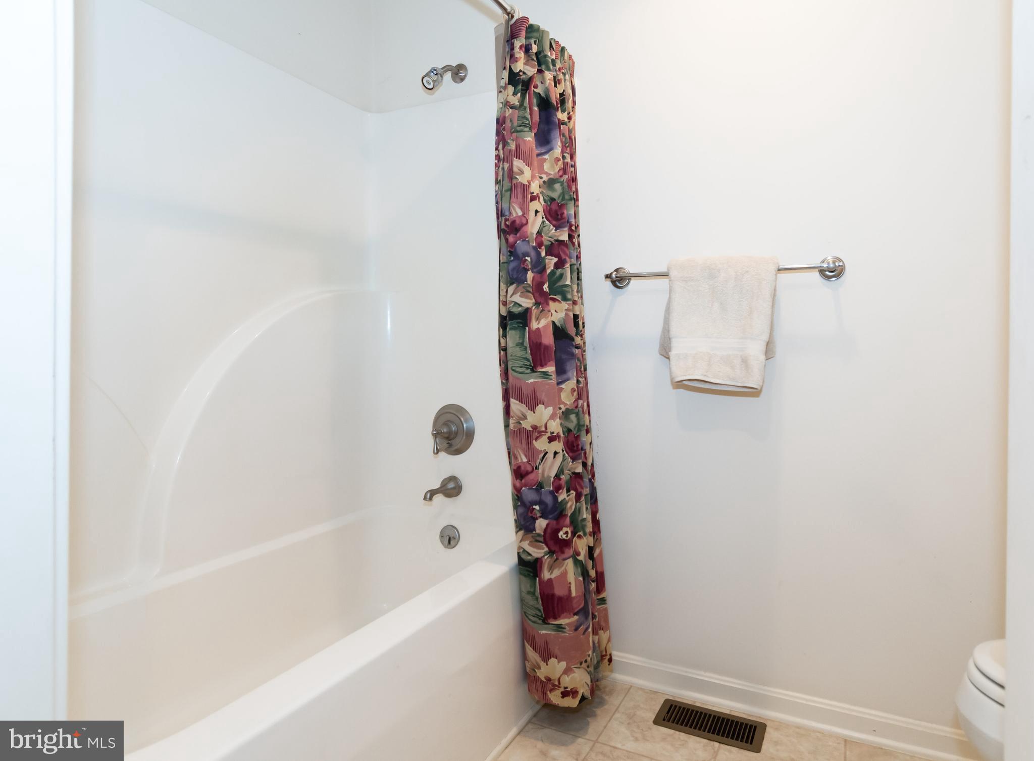 HICKORY RIDGE - Residential