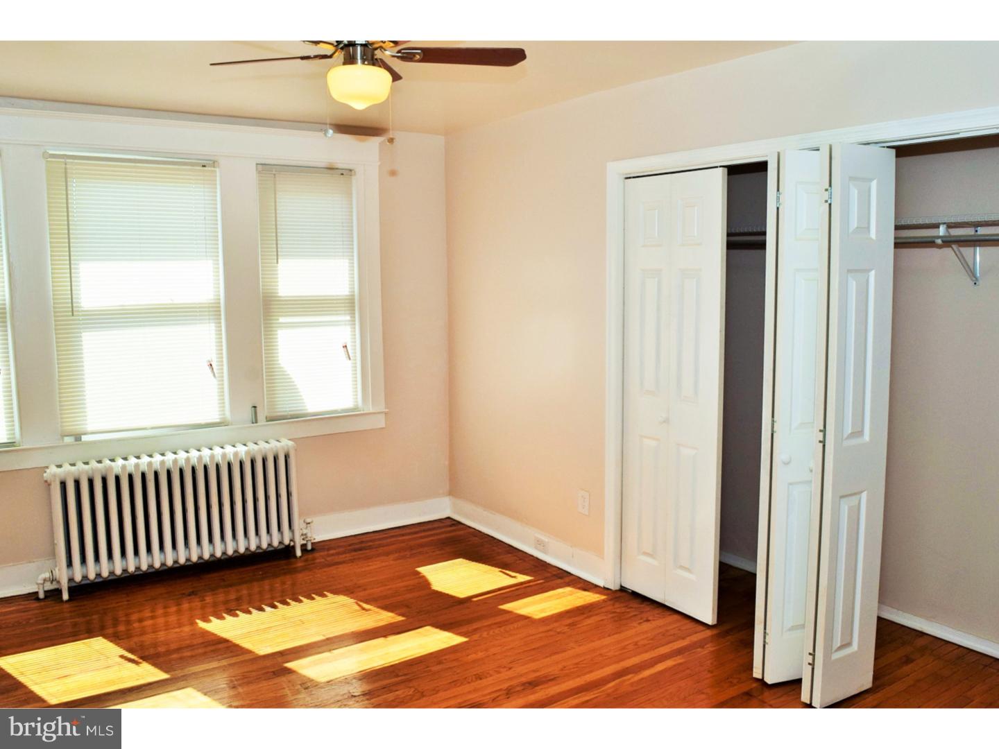 EAST OAK LANE - Residential