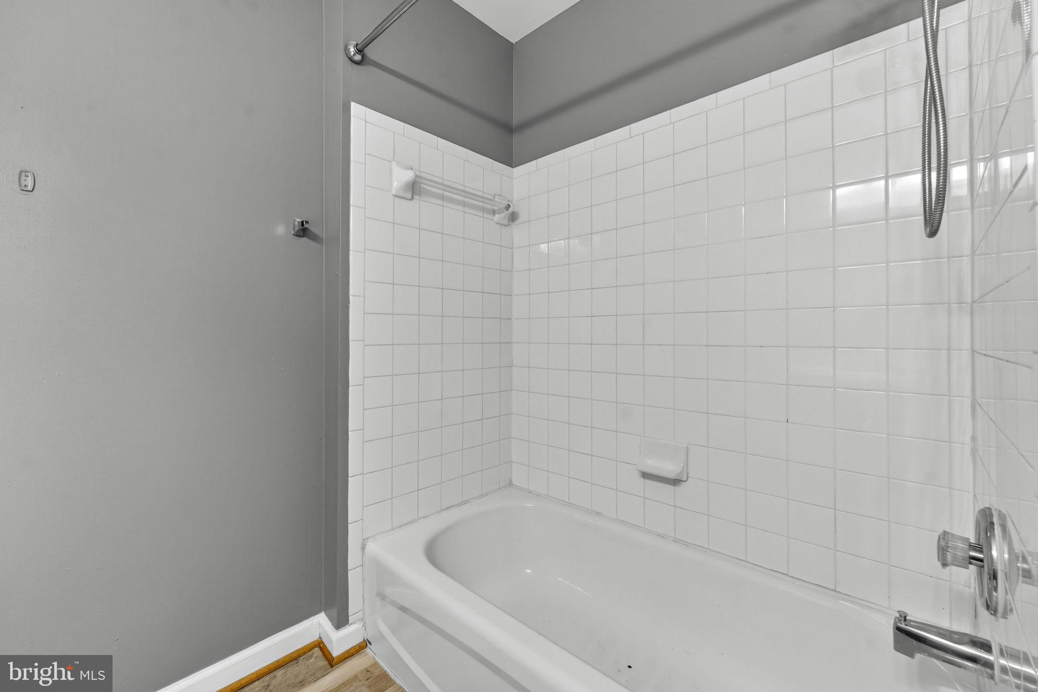 SALEM FIELDS - Residential