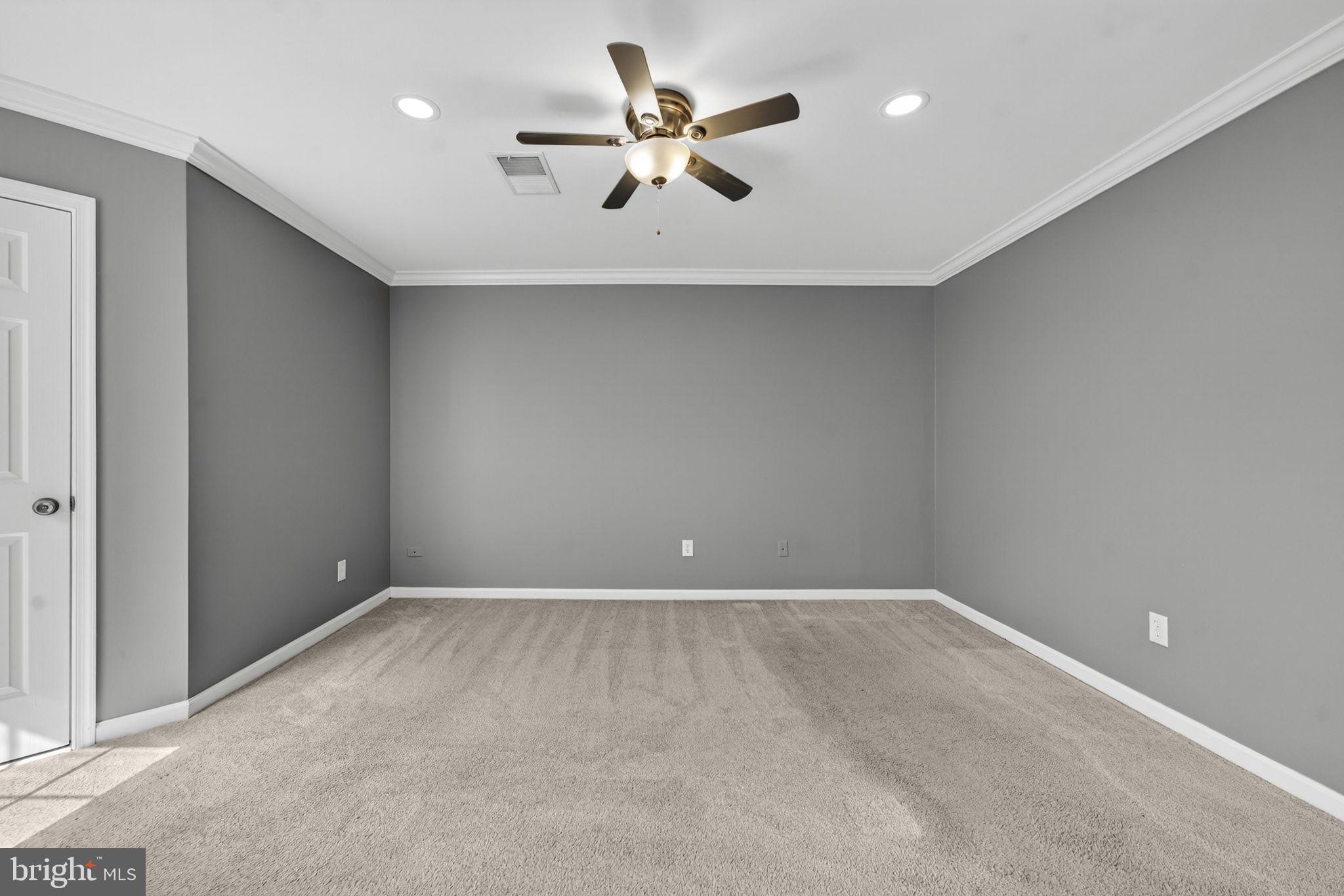 SALEM FIELDS - Residential