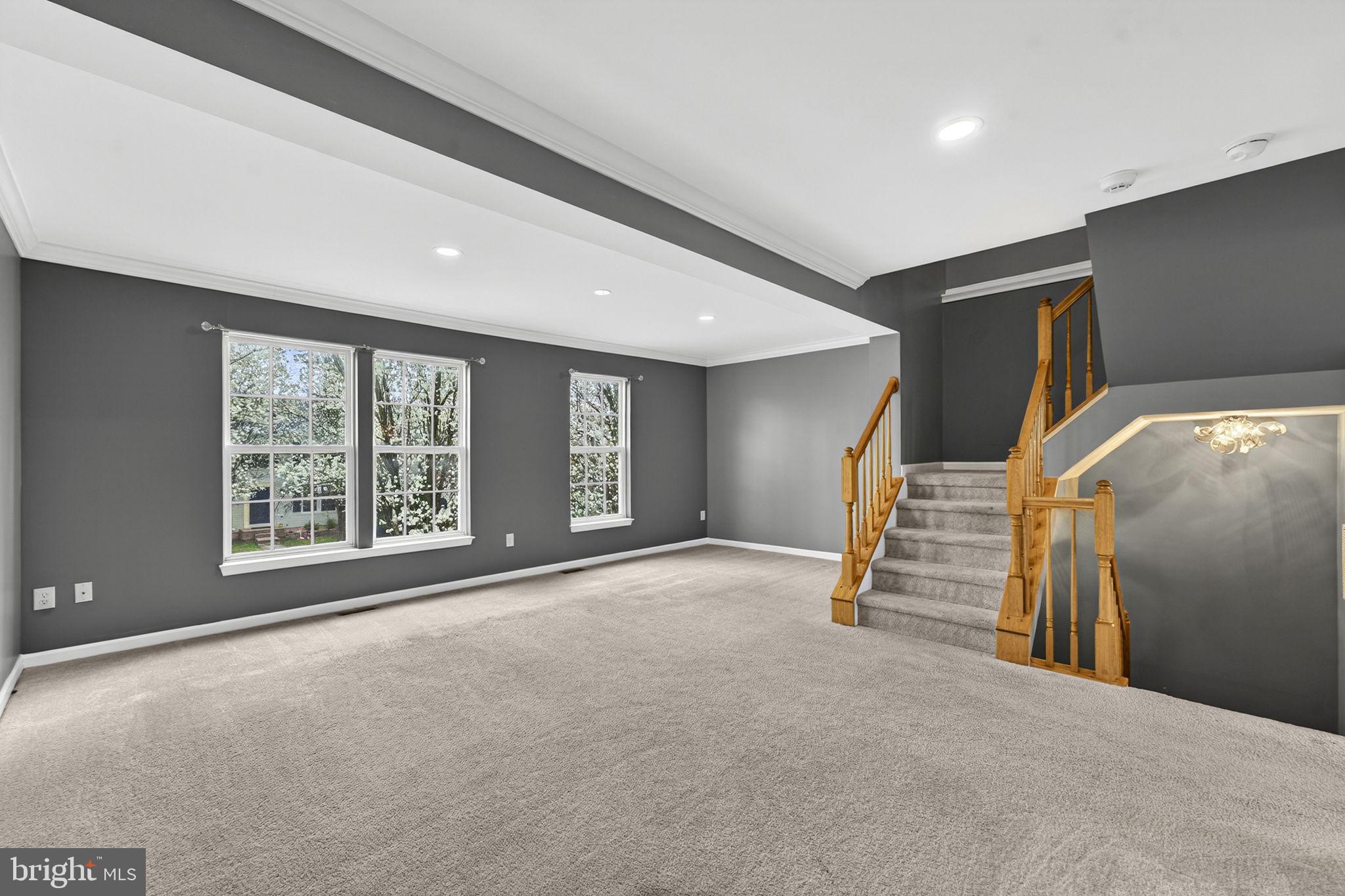 SALEM FIELDS - Residential