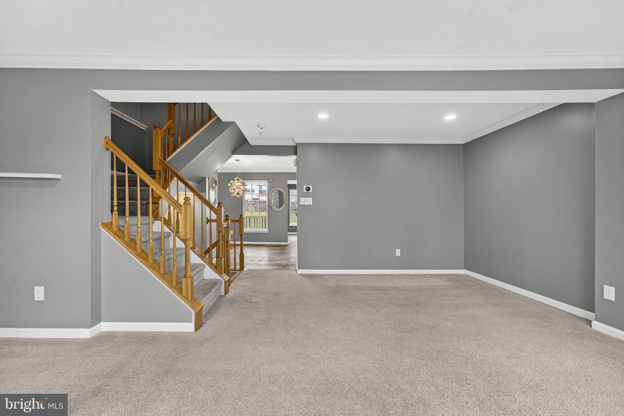 SALEM FIELDS - Residential