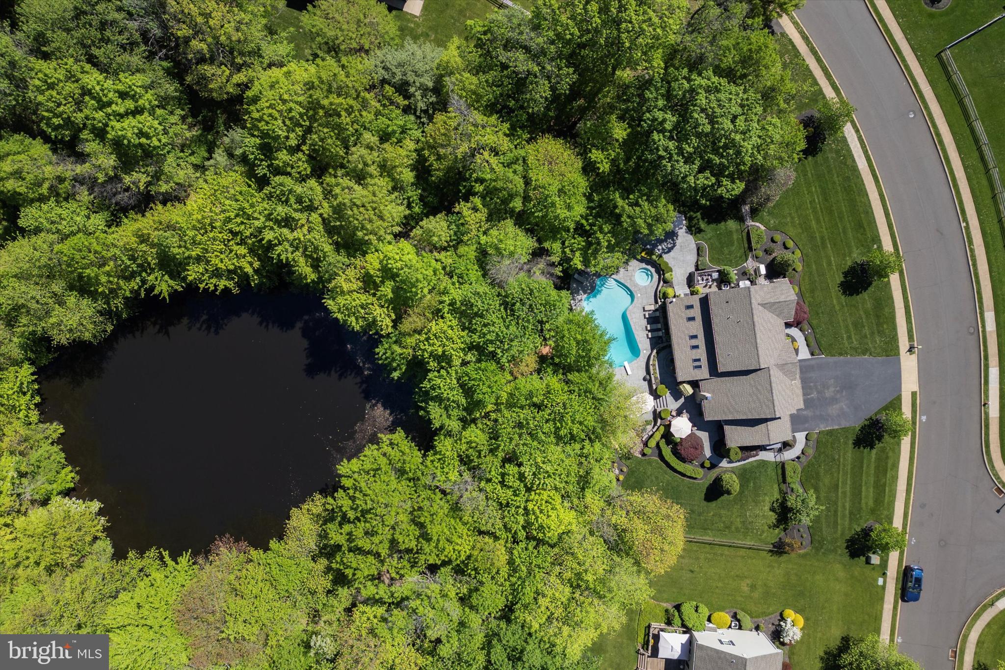 HIDDEN POND - Residential