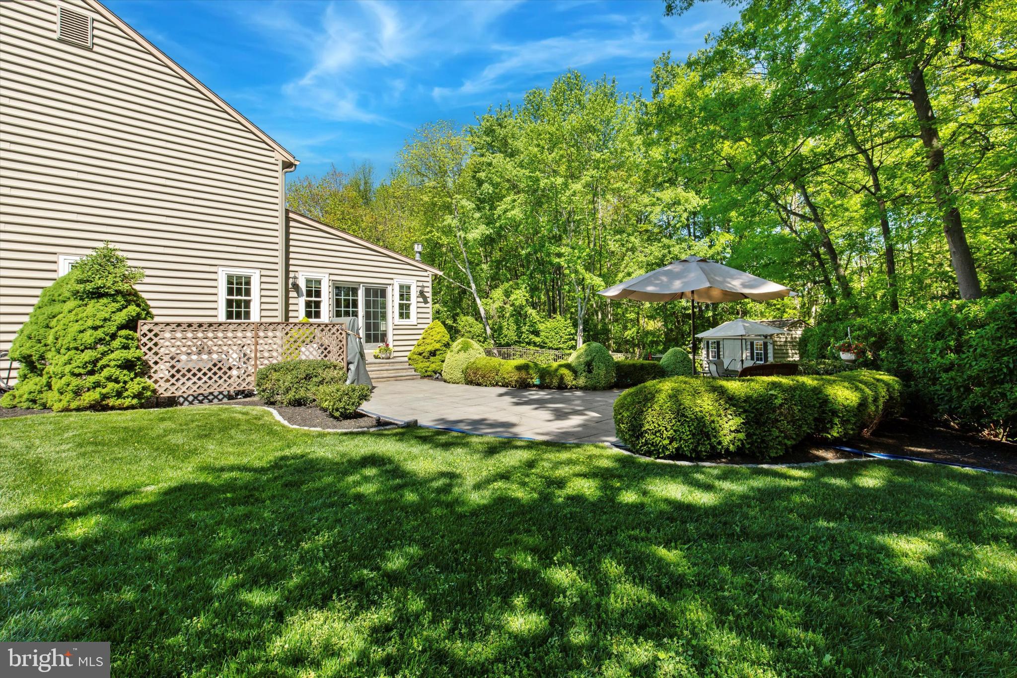 HIDDEN POND - Residential