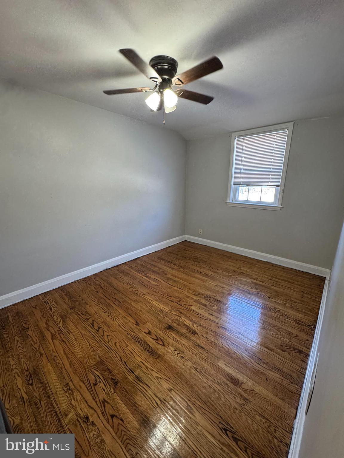 KNETTISHALL - Residential Lease