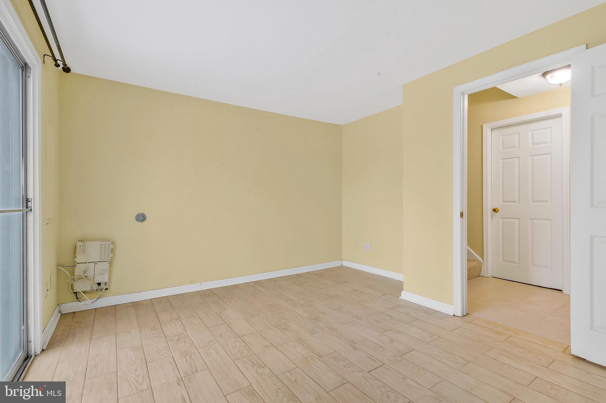 CAMBRIDGE PARK - Residential Lease