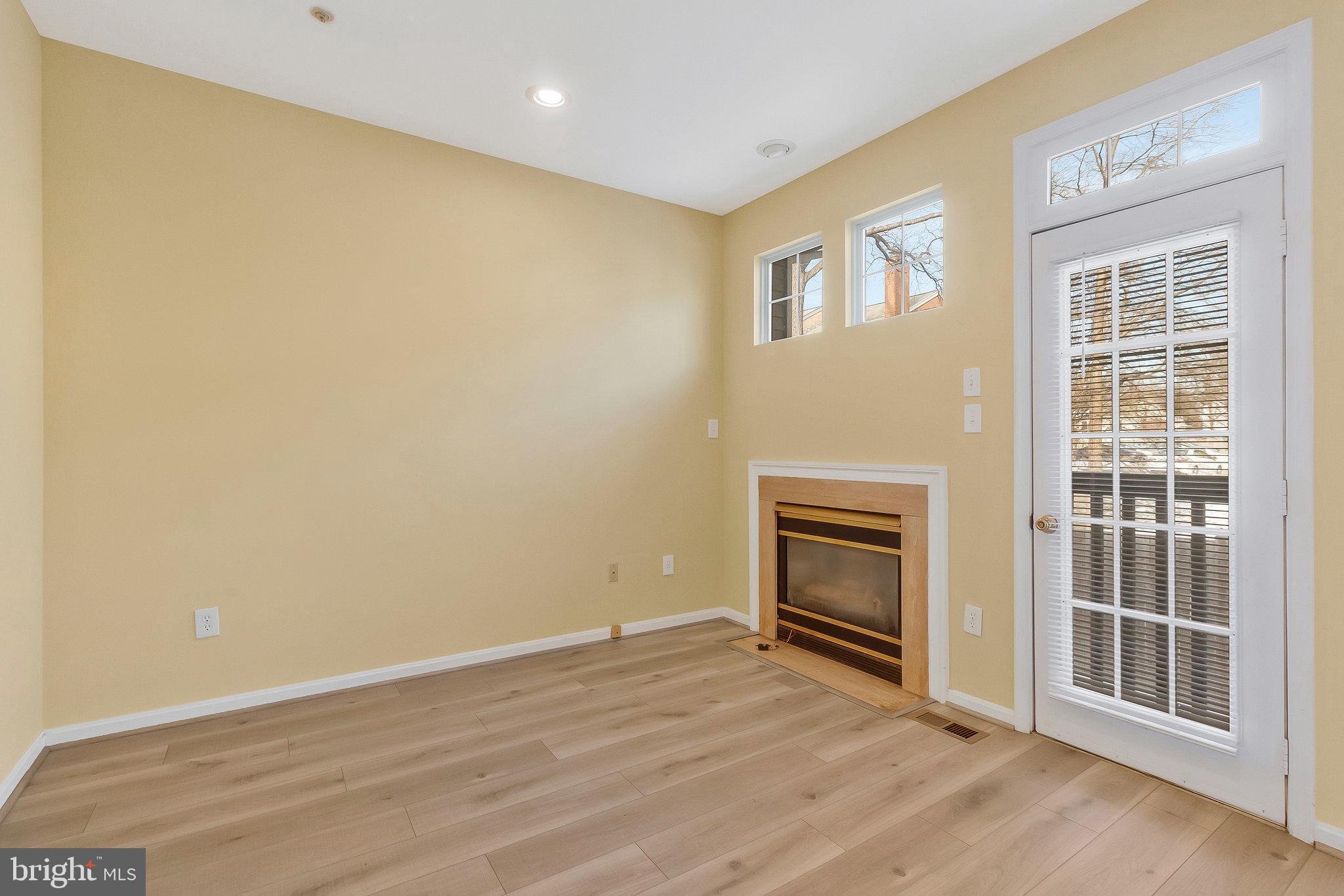 CAMBRIDGE PARK - Residential Lease