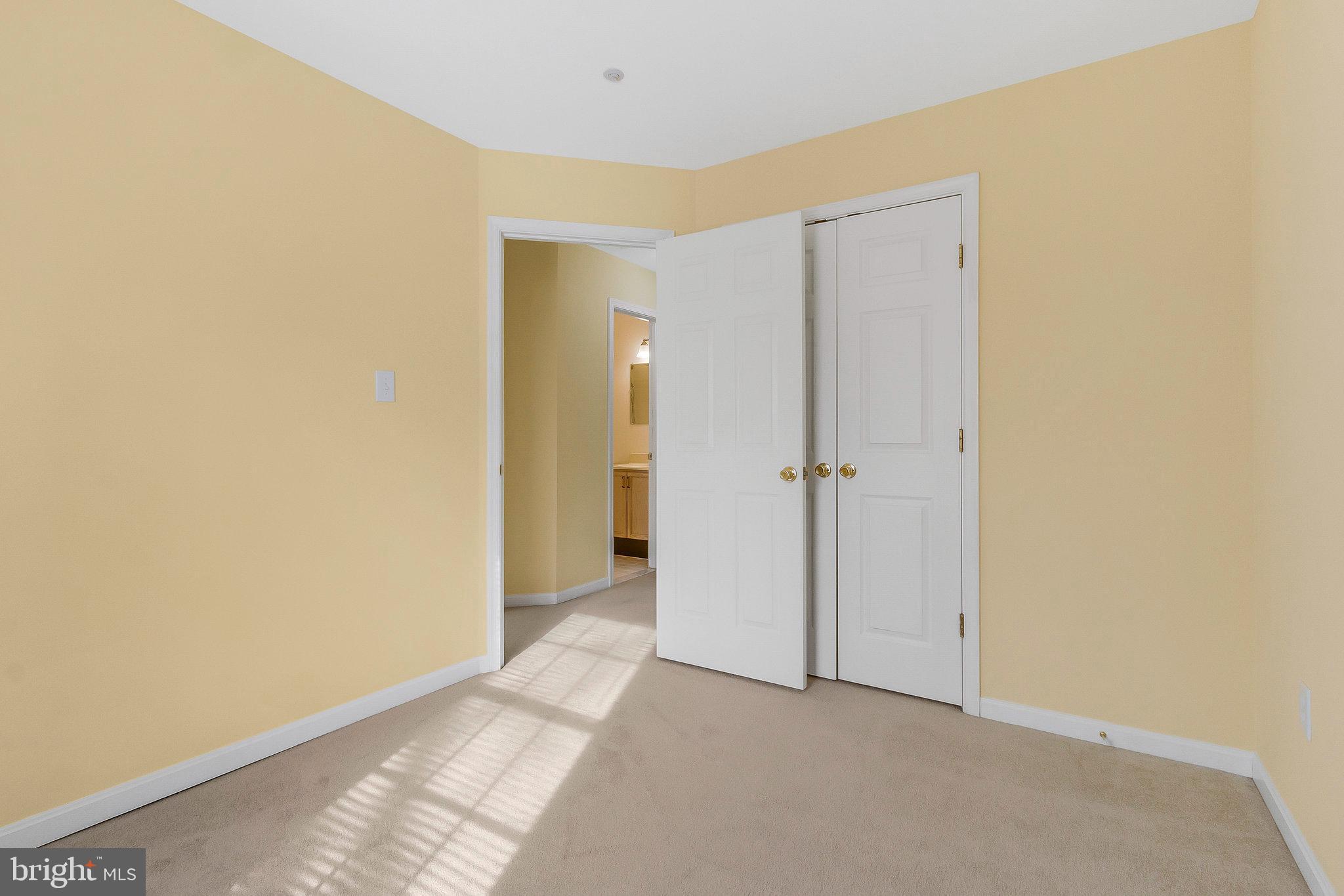 CAMBRIDGE PARK - Residential Lease