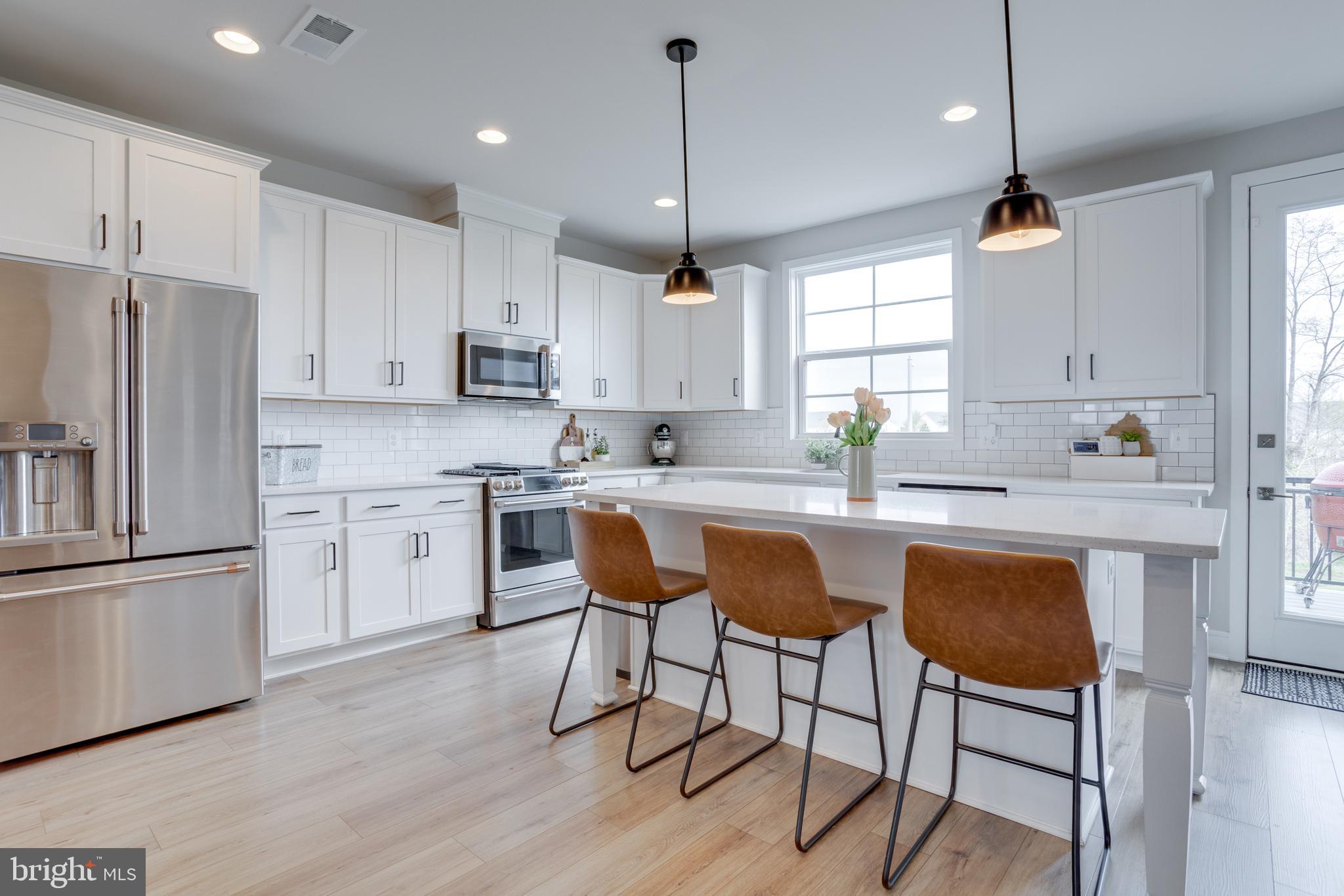 ROBINSON MANOR - Residential