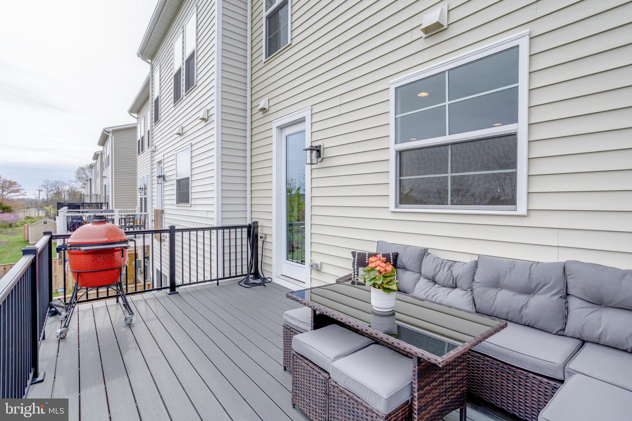 ROBINSON MANOR - Residential