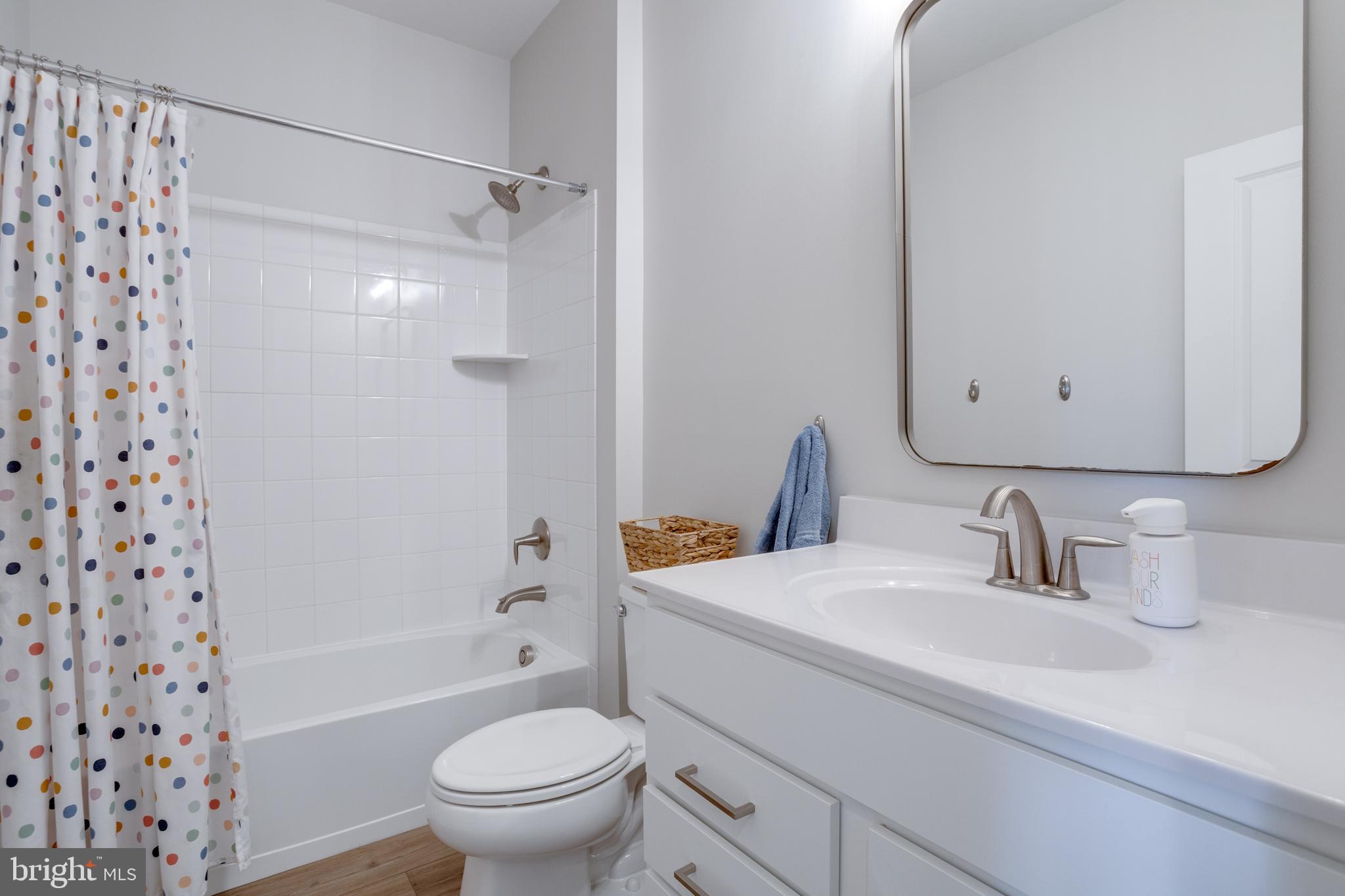 ROBINSON MANOR - Residential