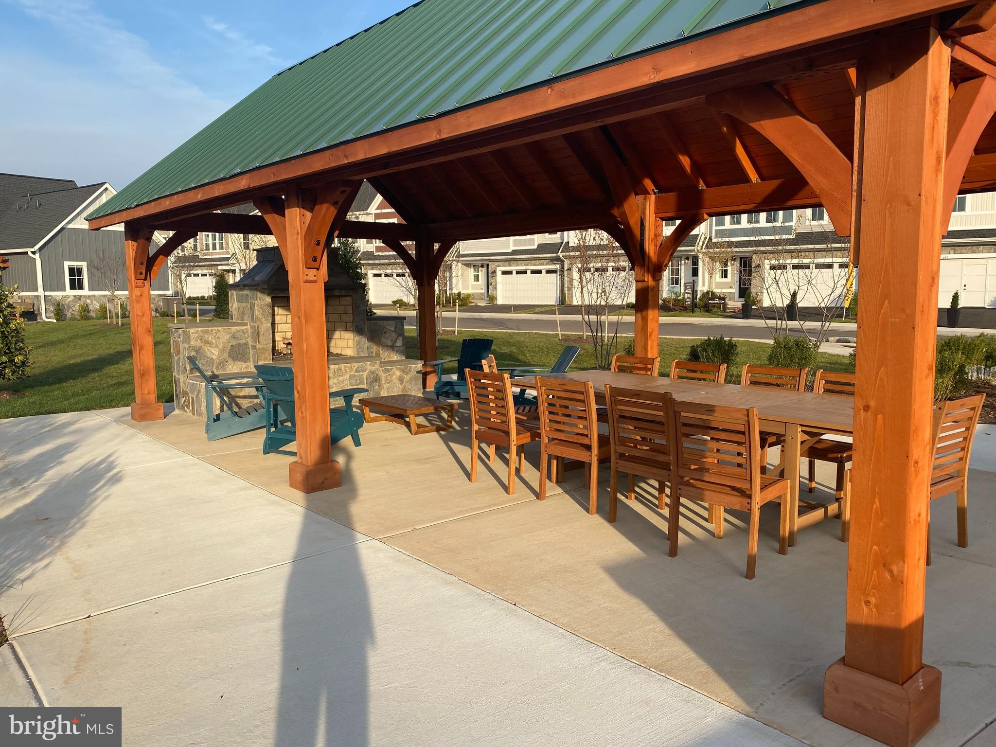 ROBINSON MANOR - Residential