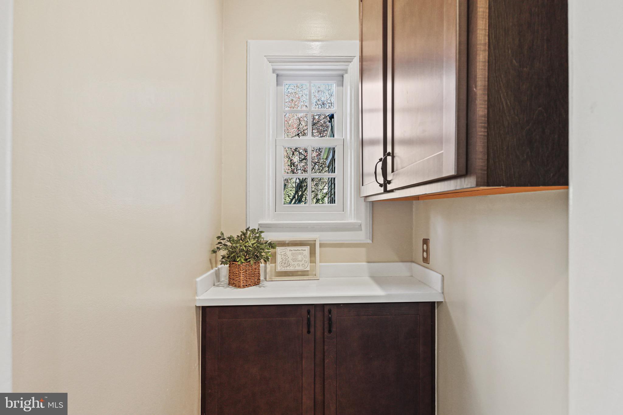 TEN HILLS - Residential