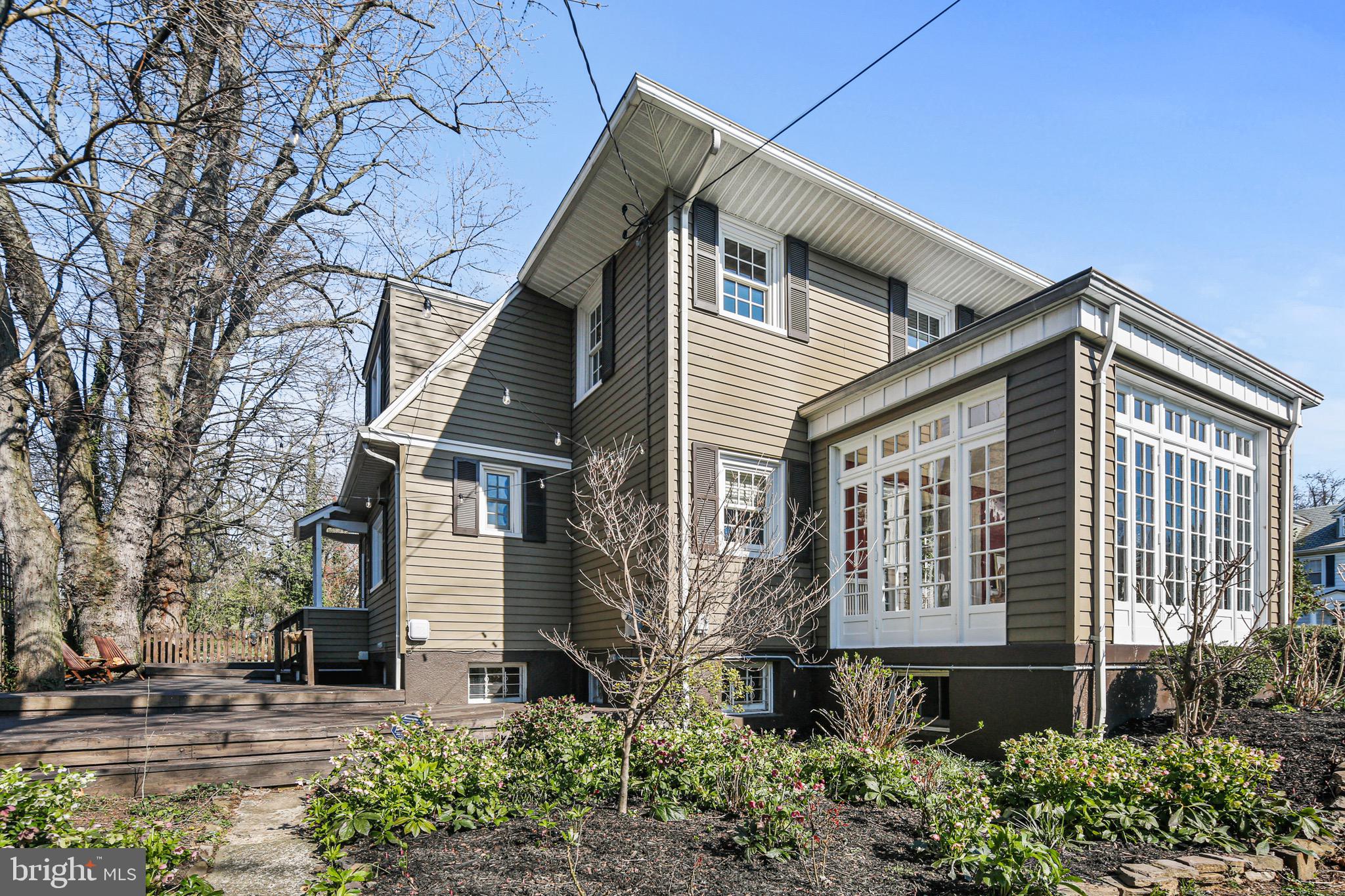 TEN HILLS - Residential