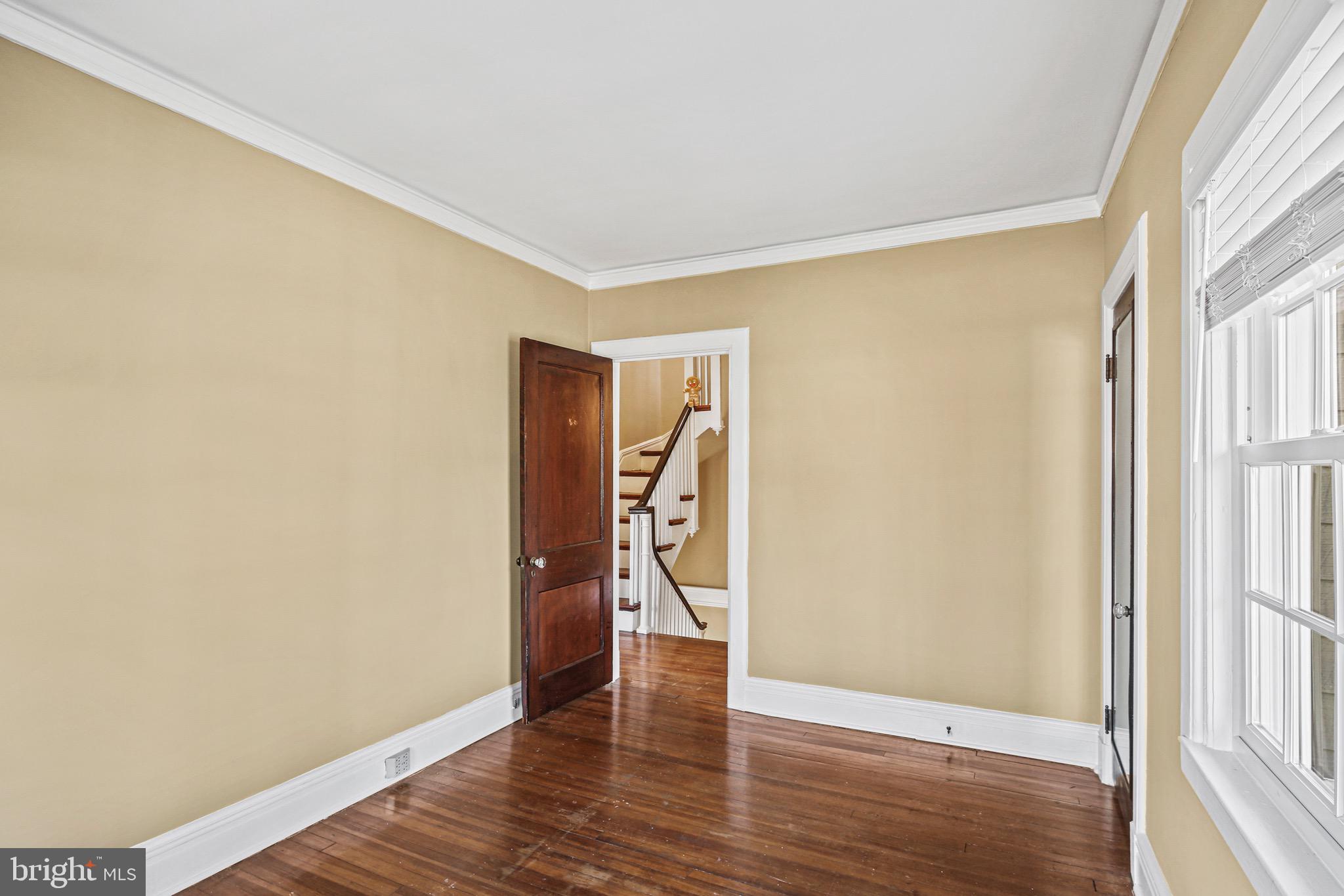 TEN HILLS - Residential