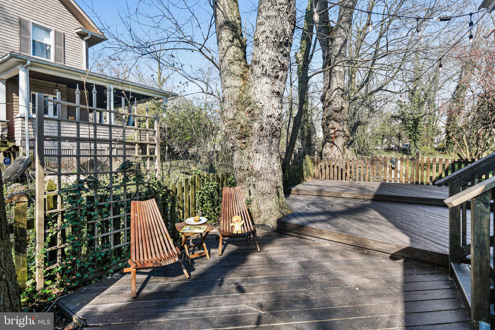 TEN HILLS - Residential