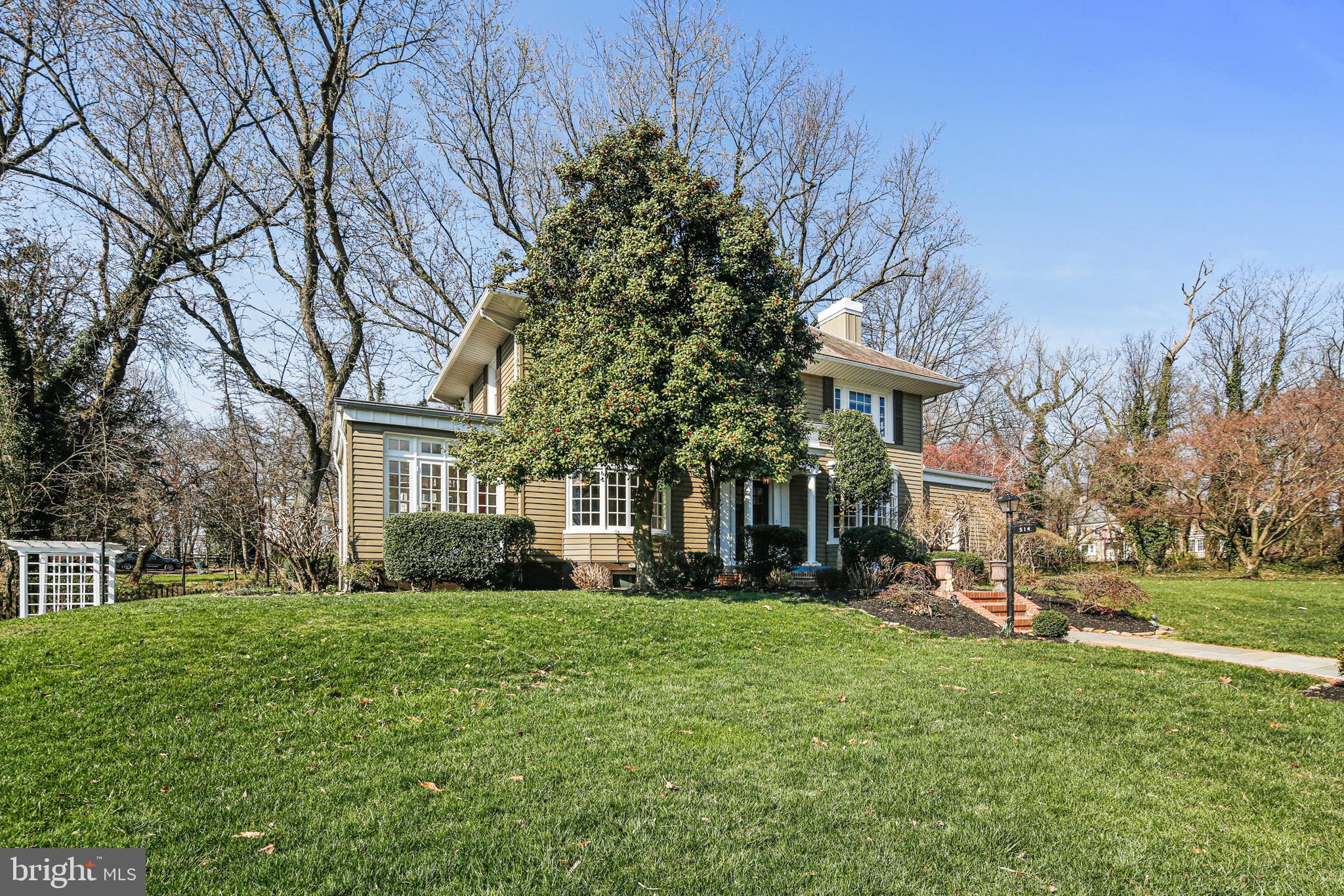 TEN HILLS - Residential