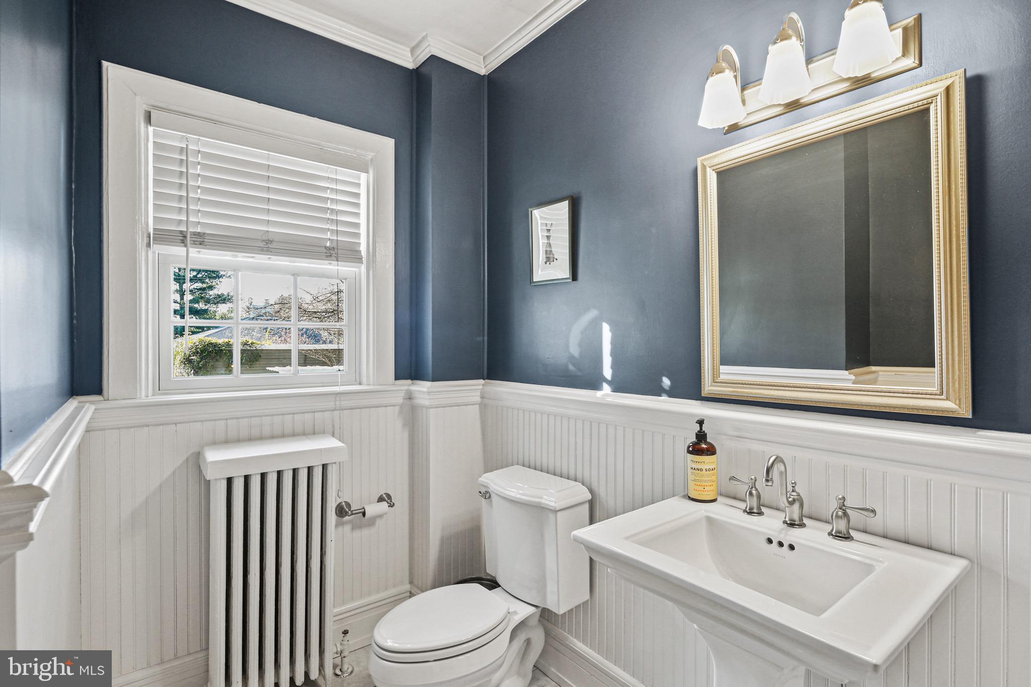 TEN HILLS - Residential