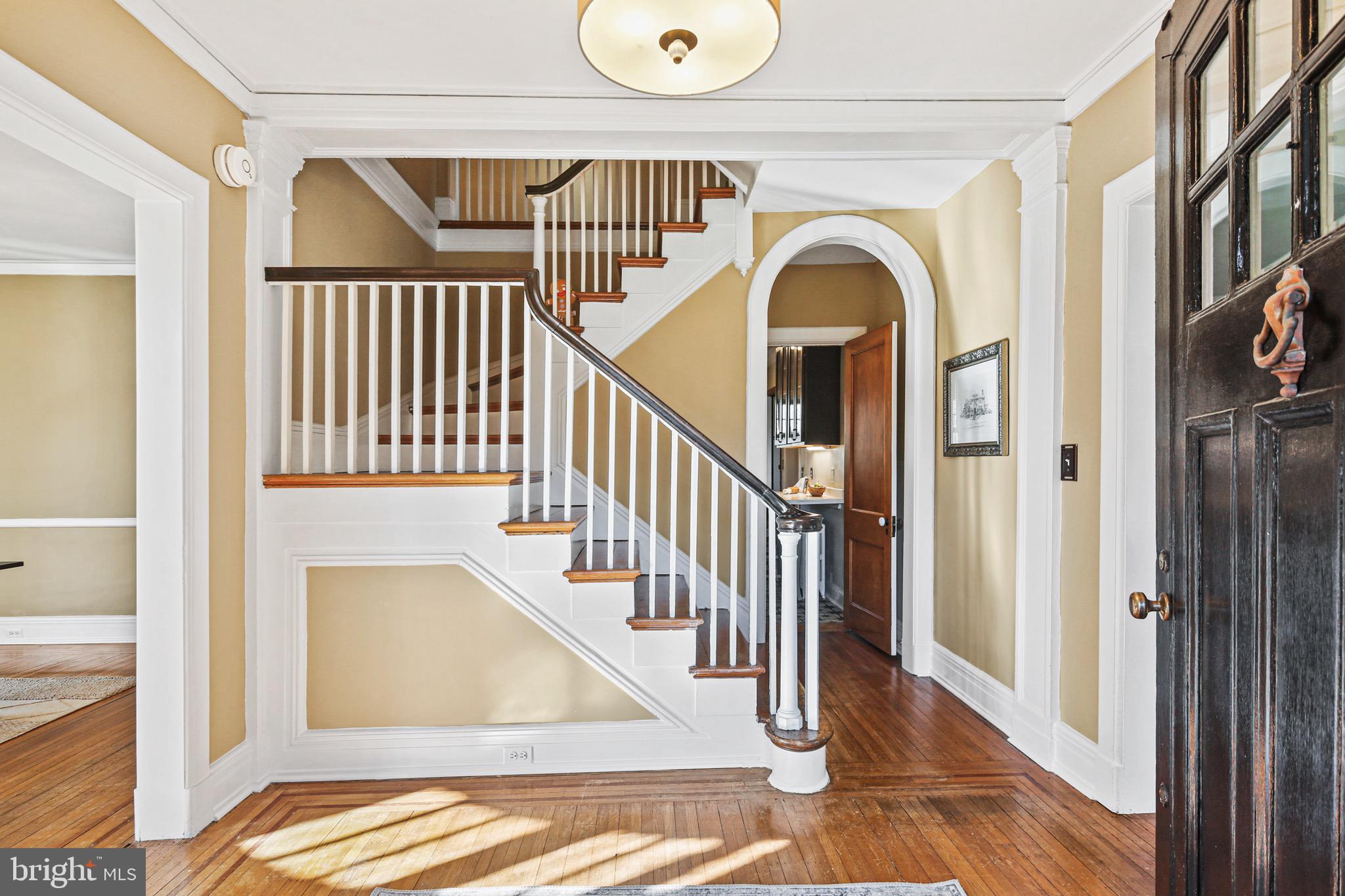 TEN HILLS - Residential