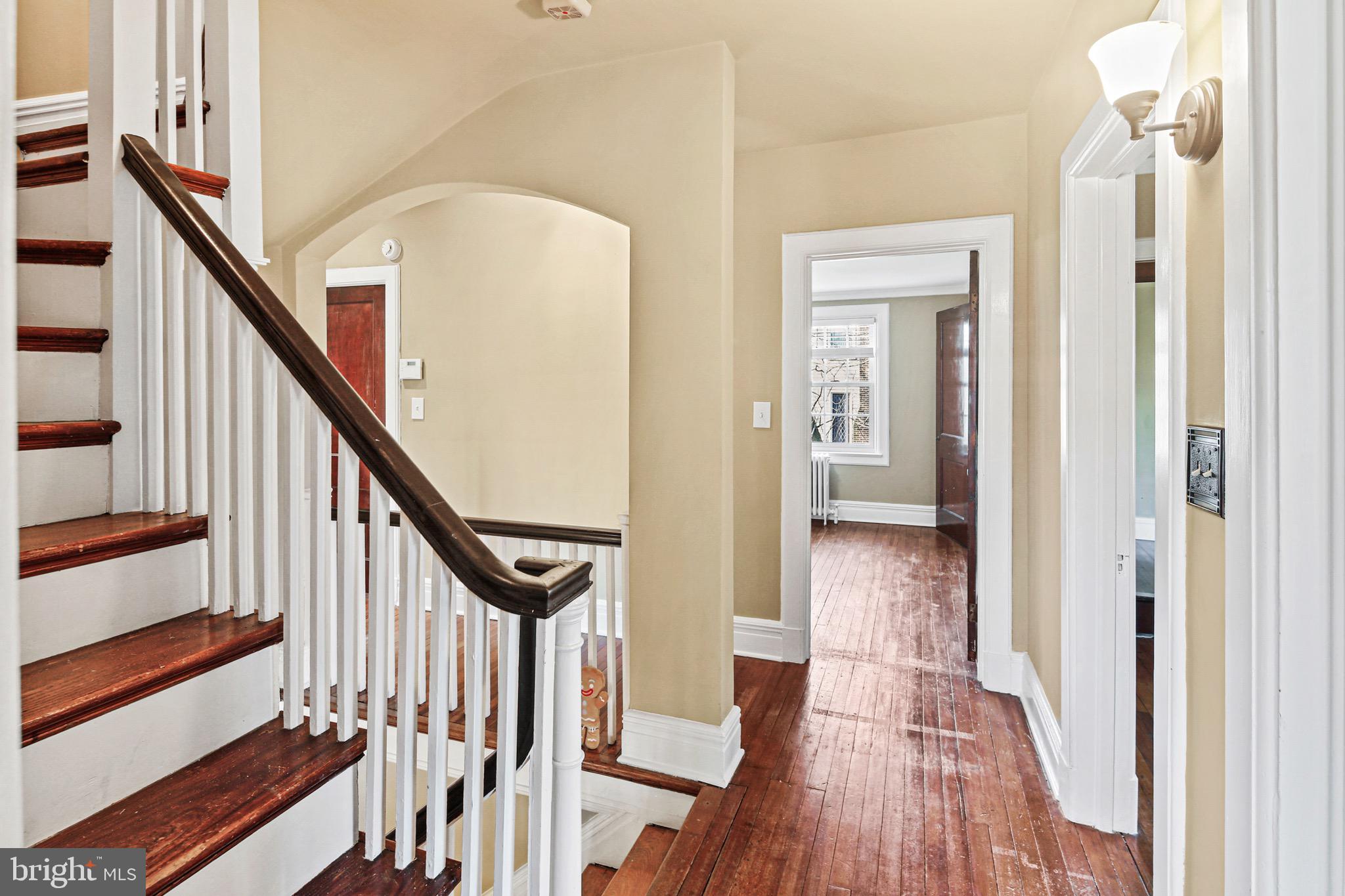 TEN HILLS - Residential