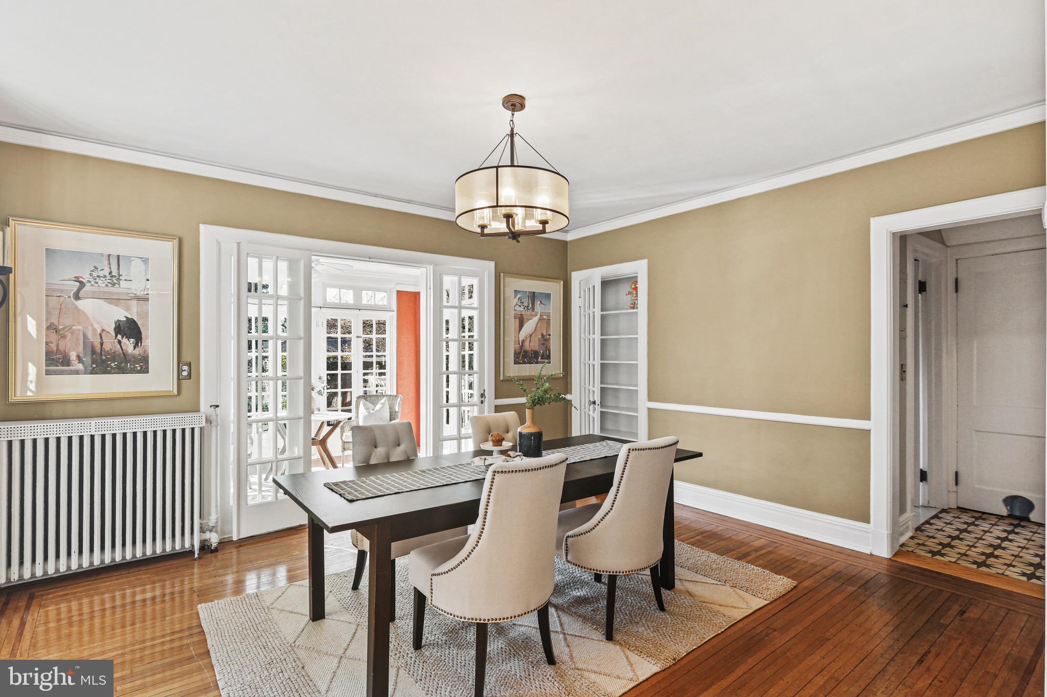 TEN HILLS - Residential