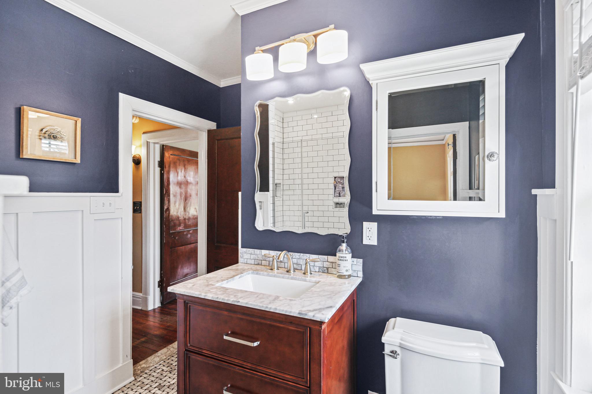 TEN HILLS - Residential