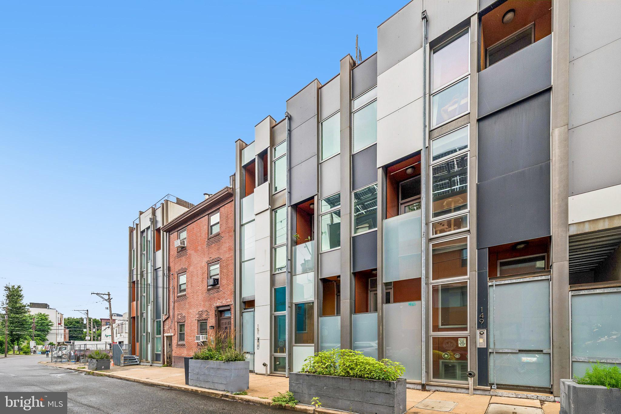 151 W LAUREL STREET A