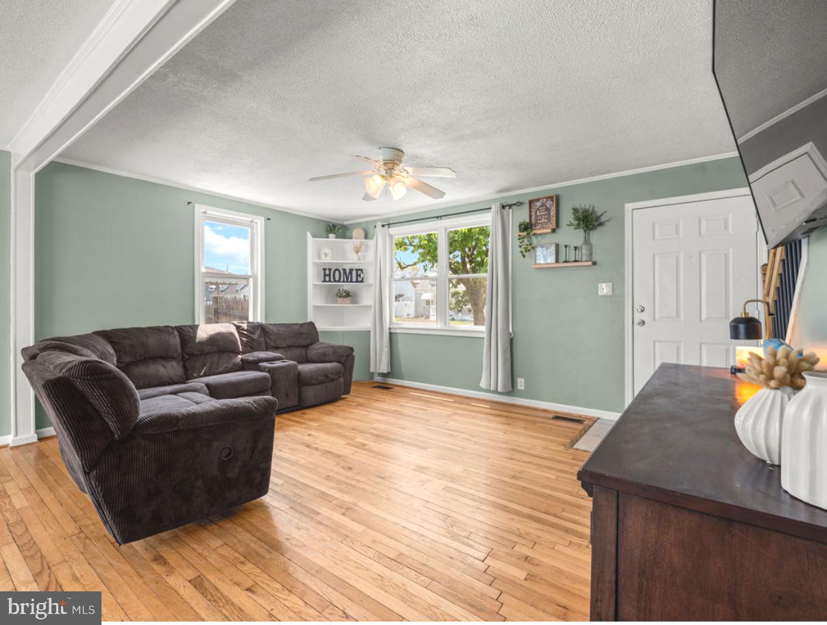 3429 LOGANVIEW DRIVE