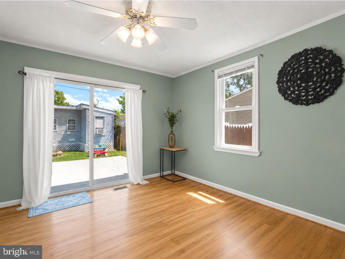 3429 LOGANVIEW DRIVE