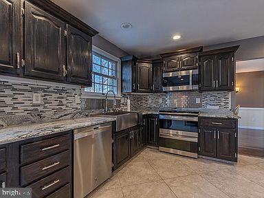 LAKEWOOD - Residential