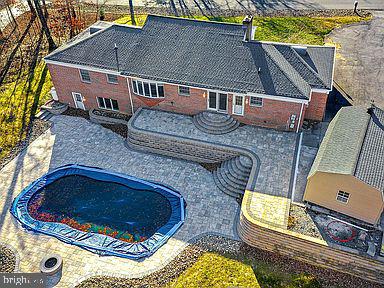 LAKEWOOD - Residential