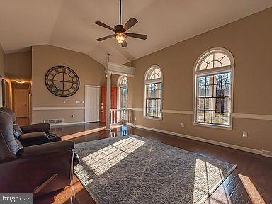 LAKEWOOD - Residential