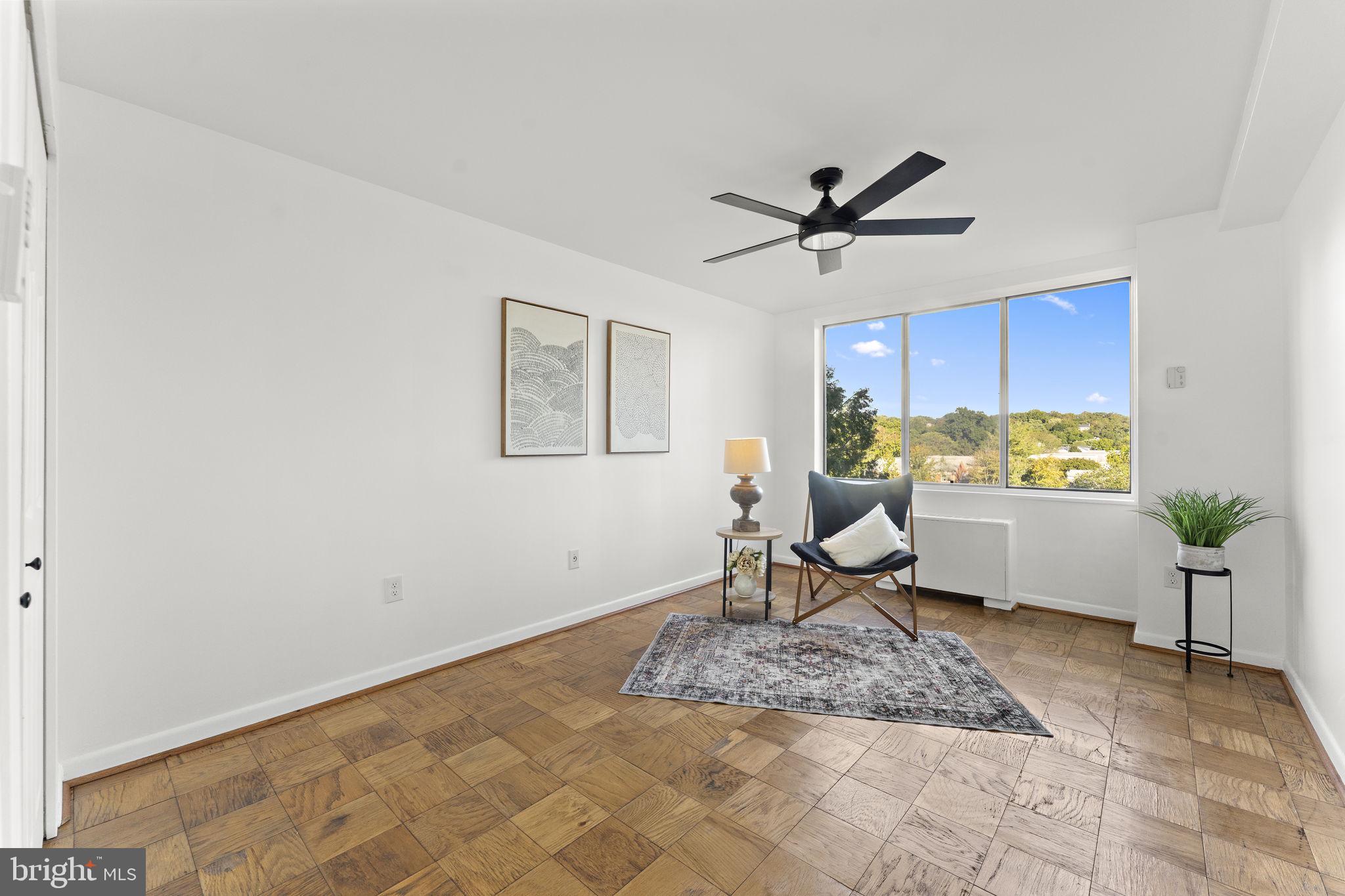 RIVER TOWERS - Residential