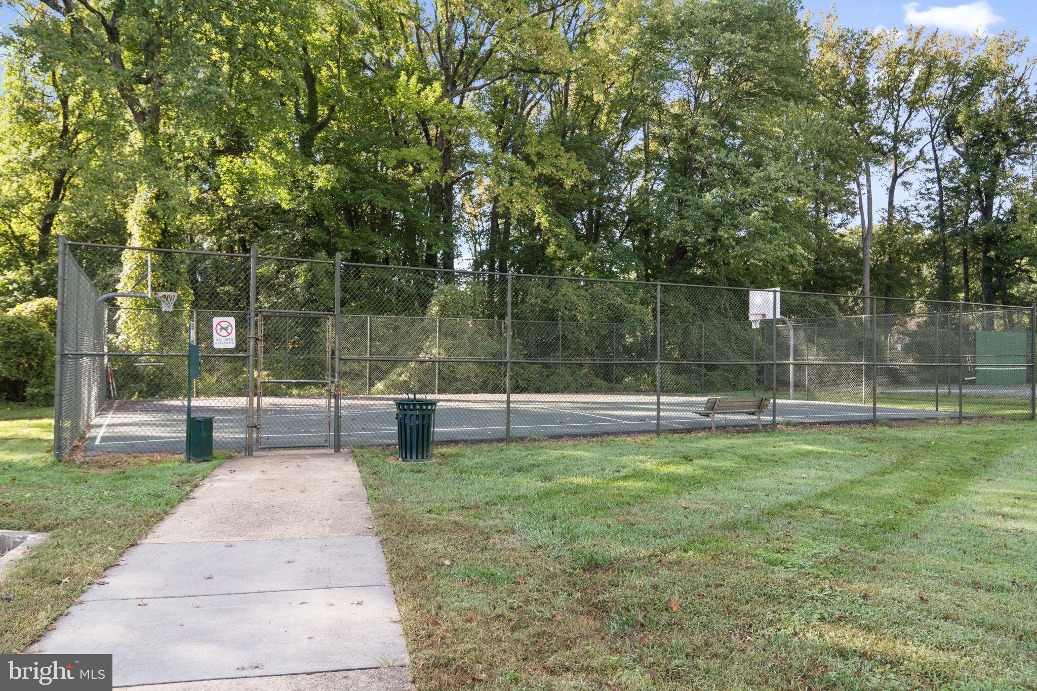 RIVER TOWERS - Residential