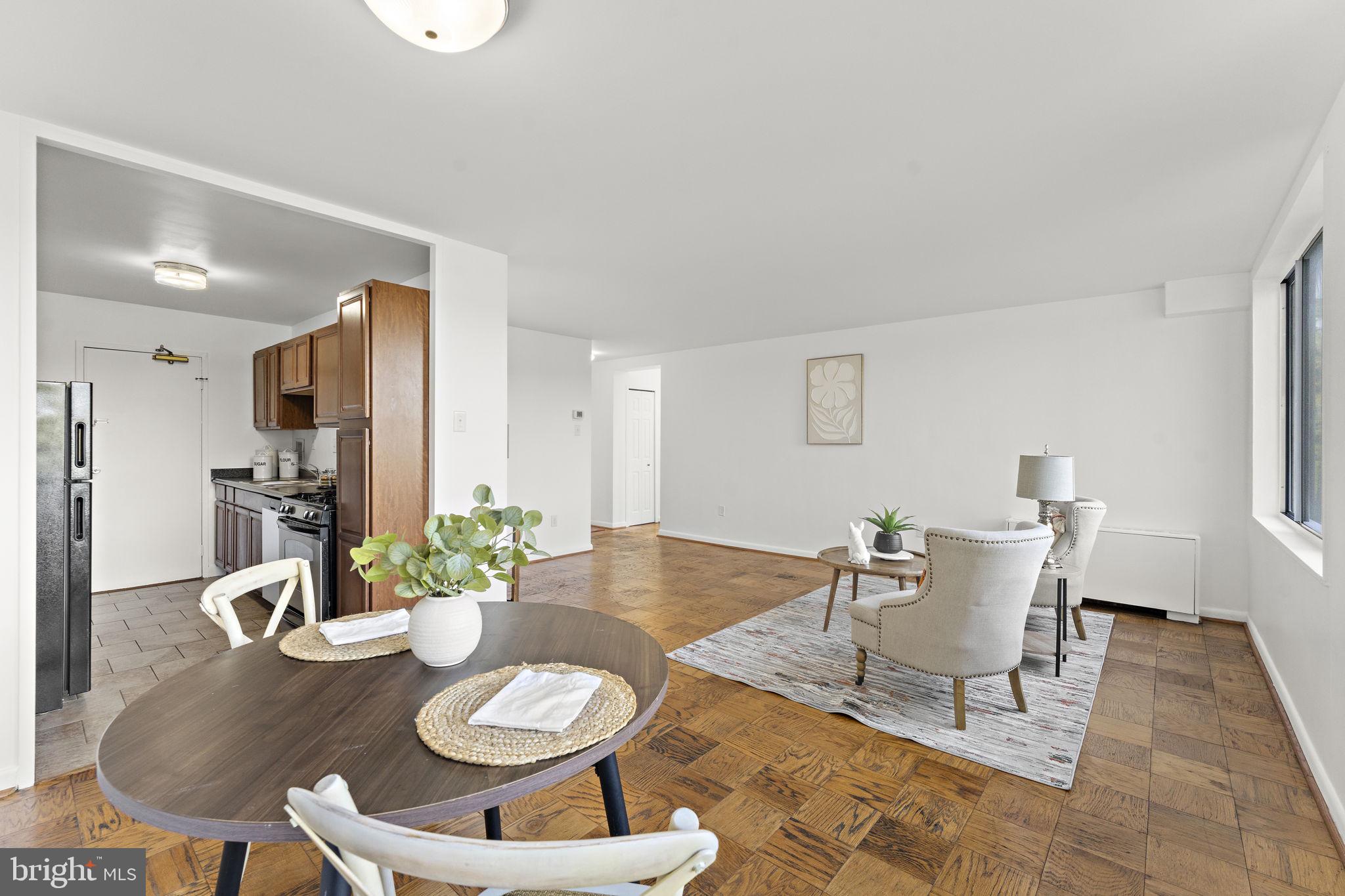 RIVER TOWERS - Residential