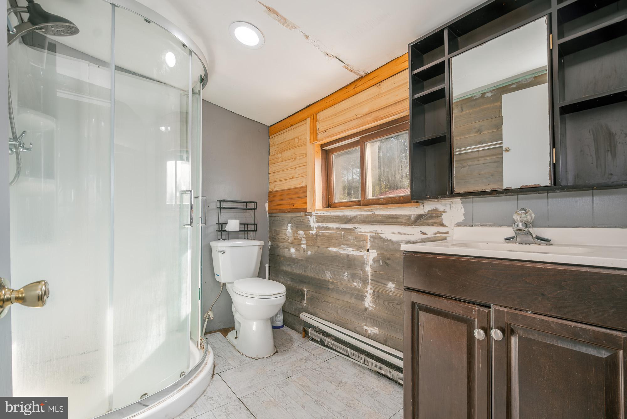 LOCH LYNN - Residential