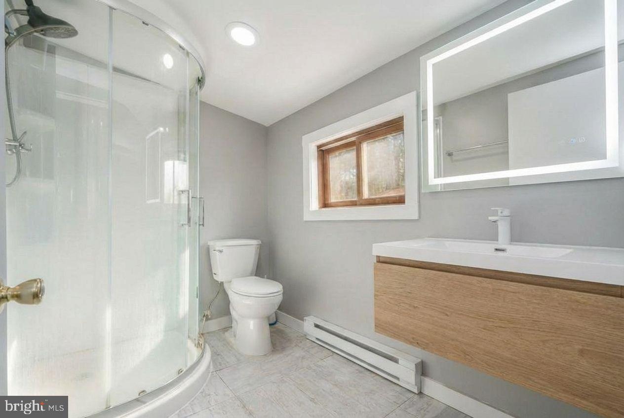 LOCH LYNN - Residential