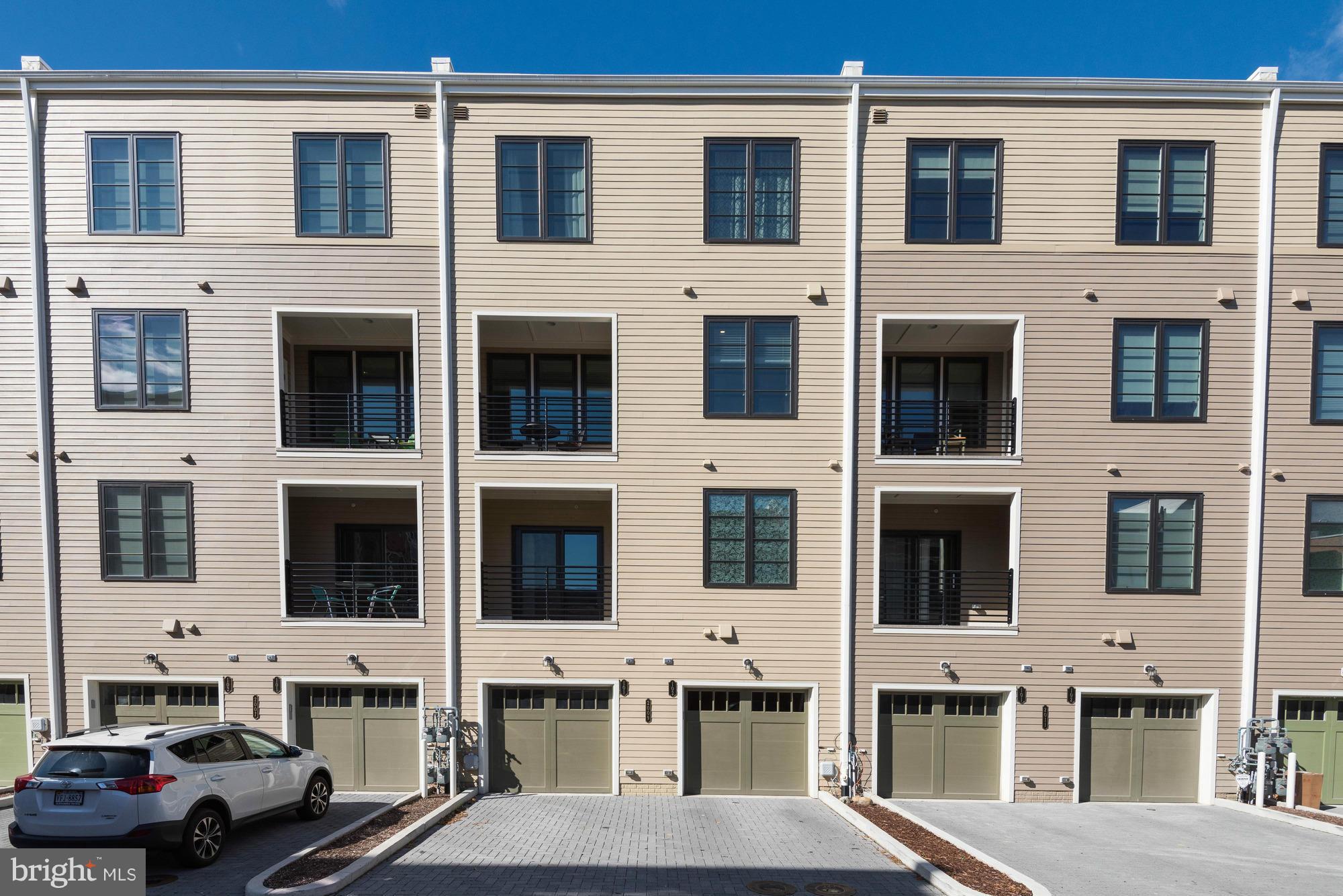 POTOMAC YARD - Residential