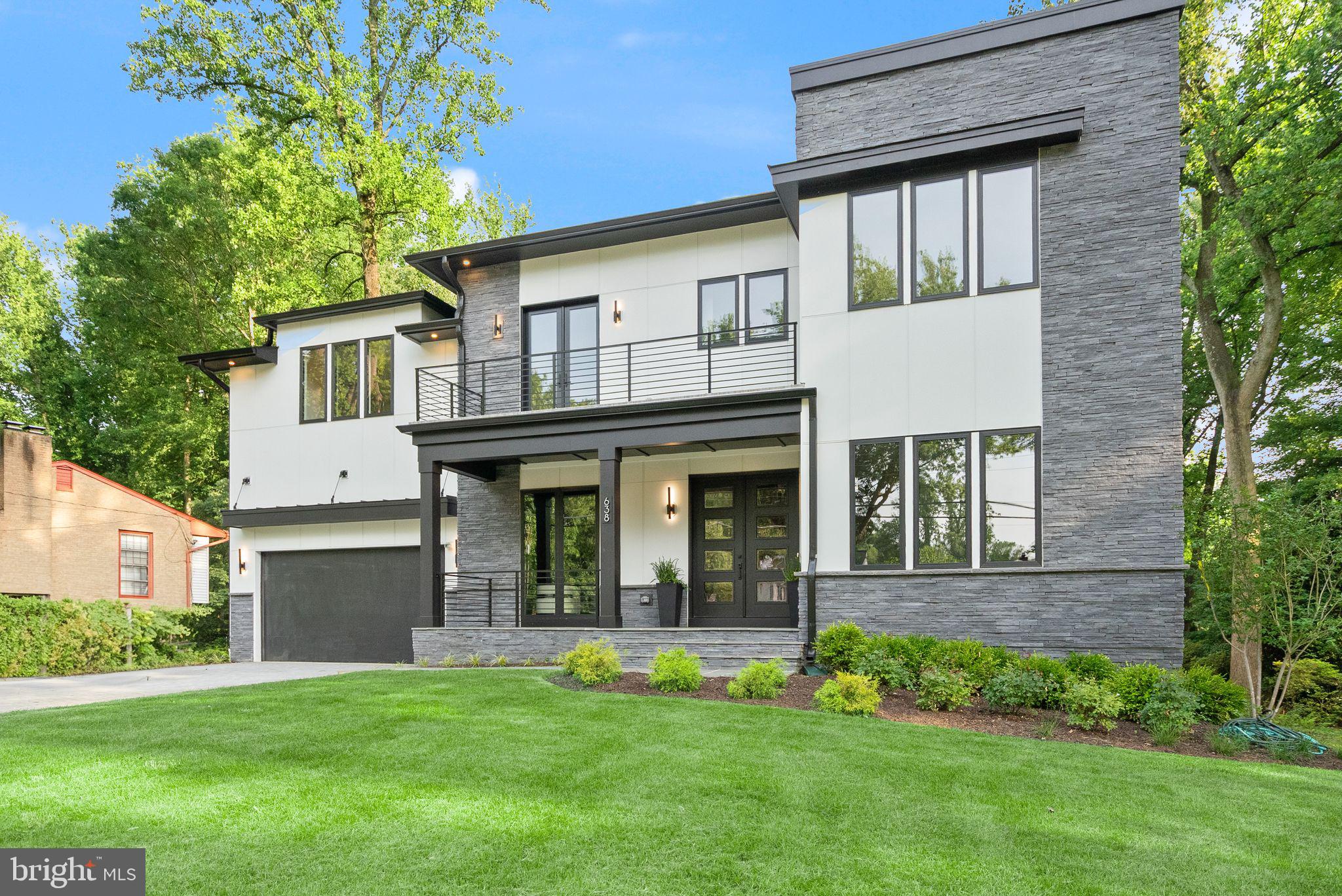 6539 FAIRLAWN DRIVE