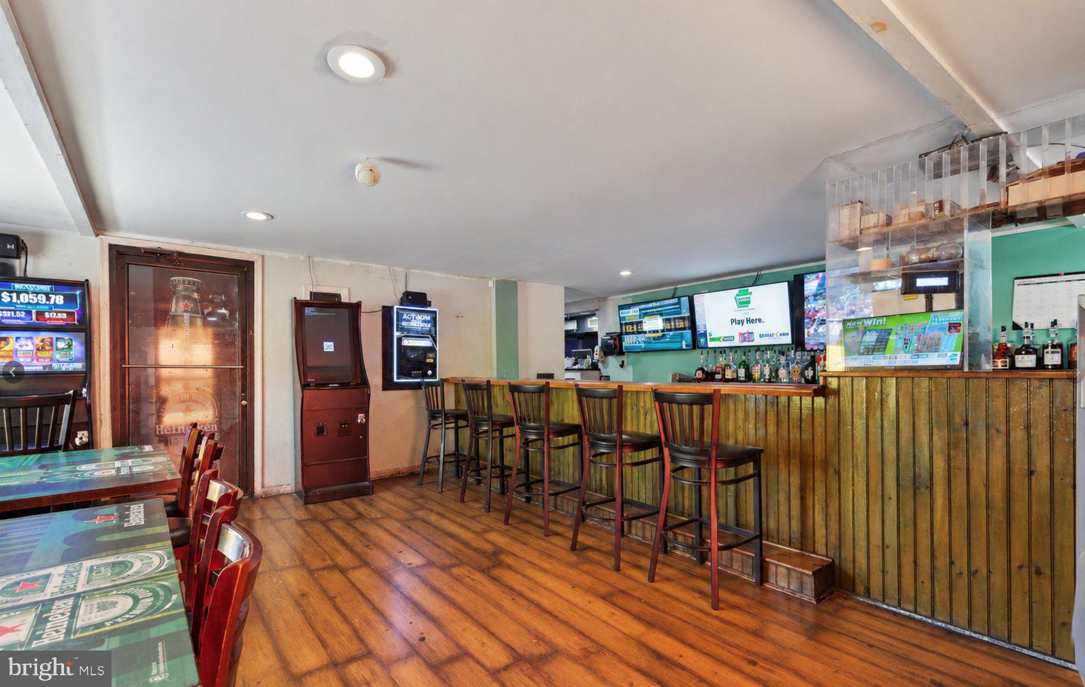 5300 MARKET STREET 02