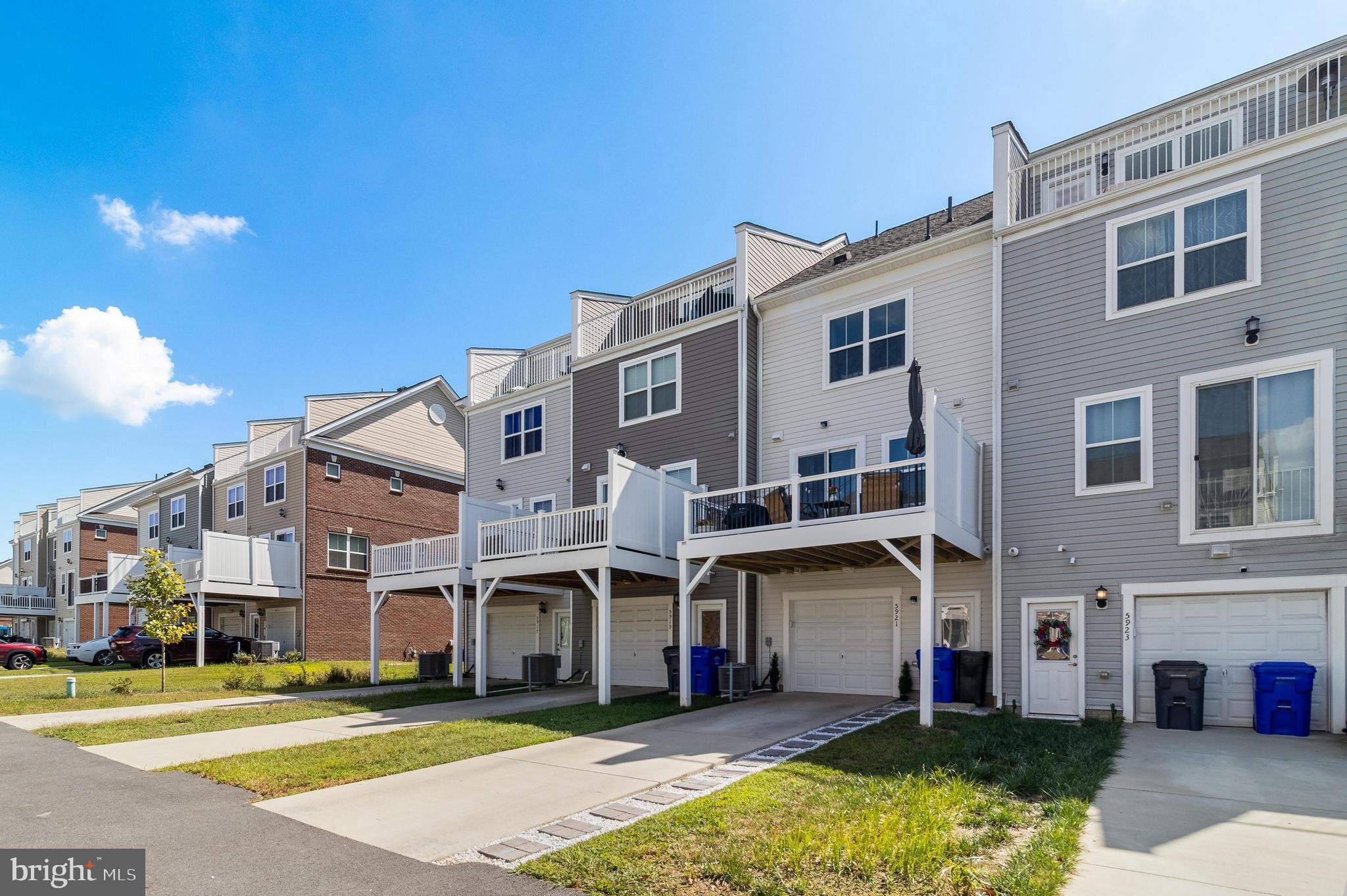 STONEHAVEN - Residential Lease