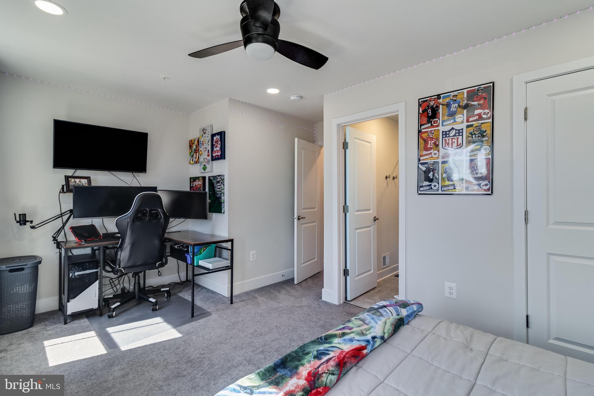 STONEHAVEN - Residential Lease