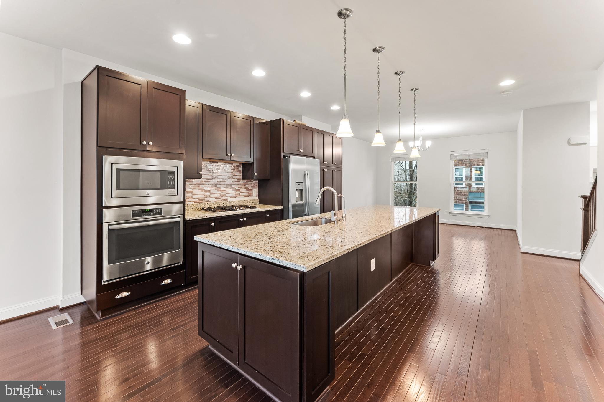 BRAMBLETON LANDBAY 3 - Residential Lease